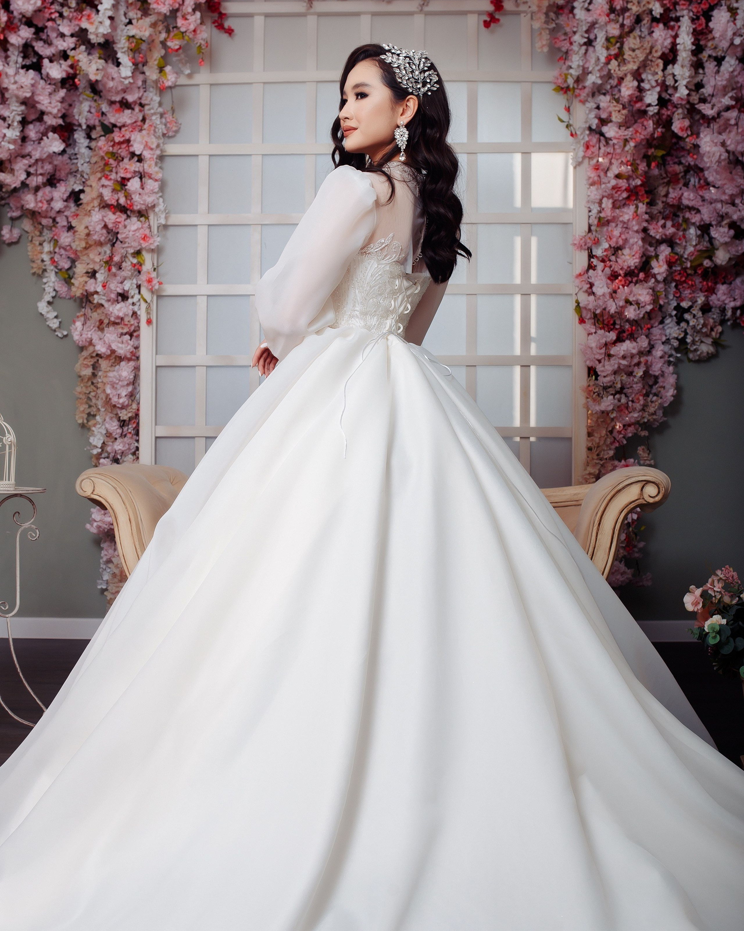 Магазин свадебных платьев и национальной одежды