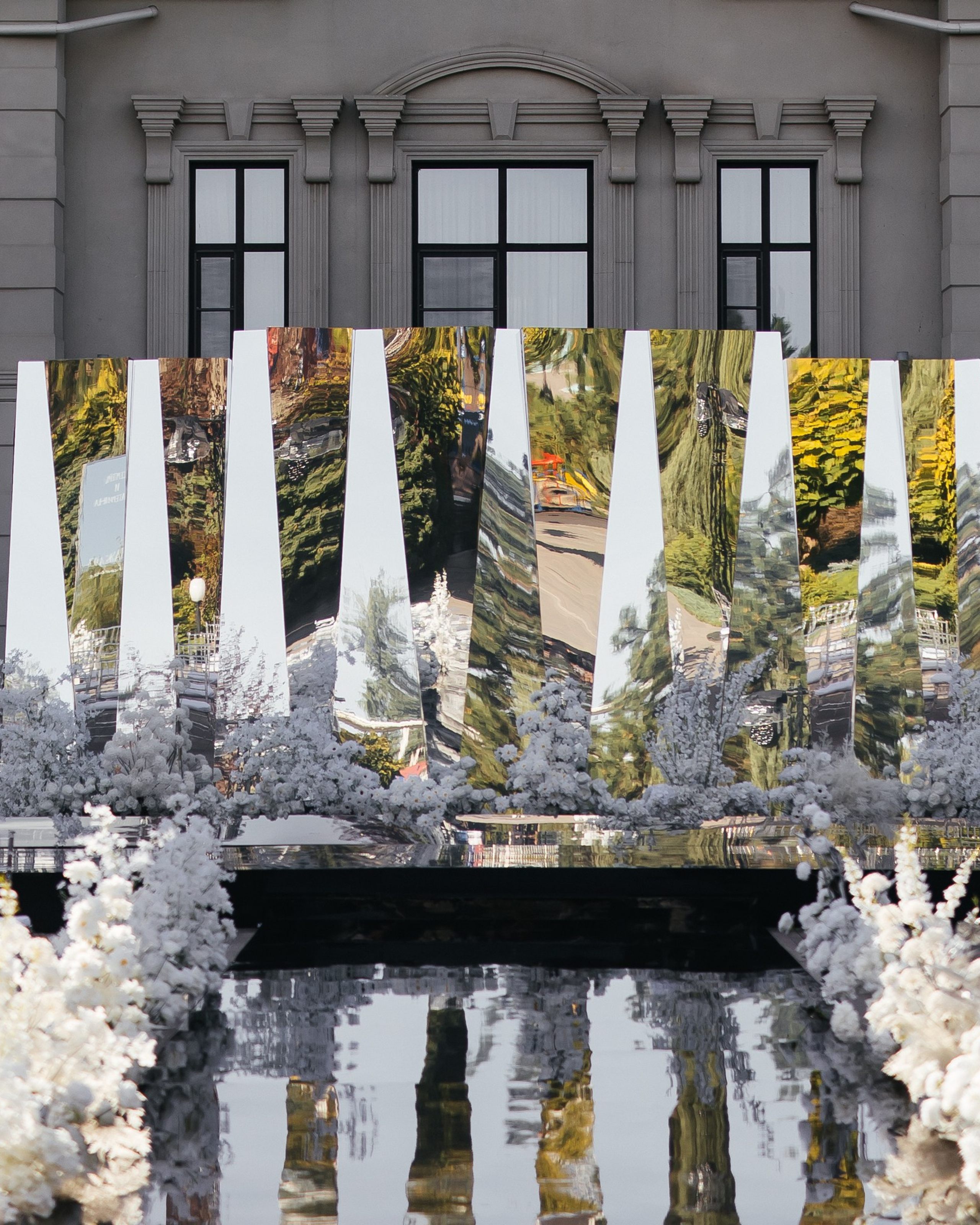 Реализация концепции свадебного декора «Отражаясь в любимых» LAZAR DECOR