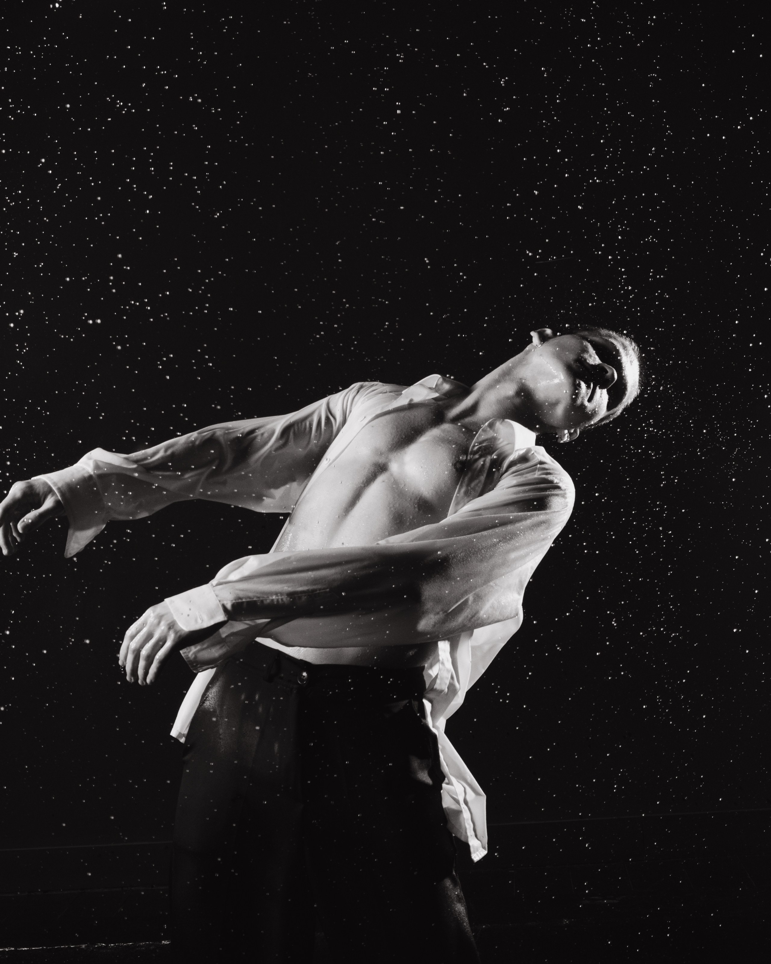 Разрываем душу под дождем