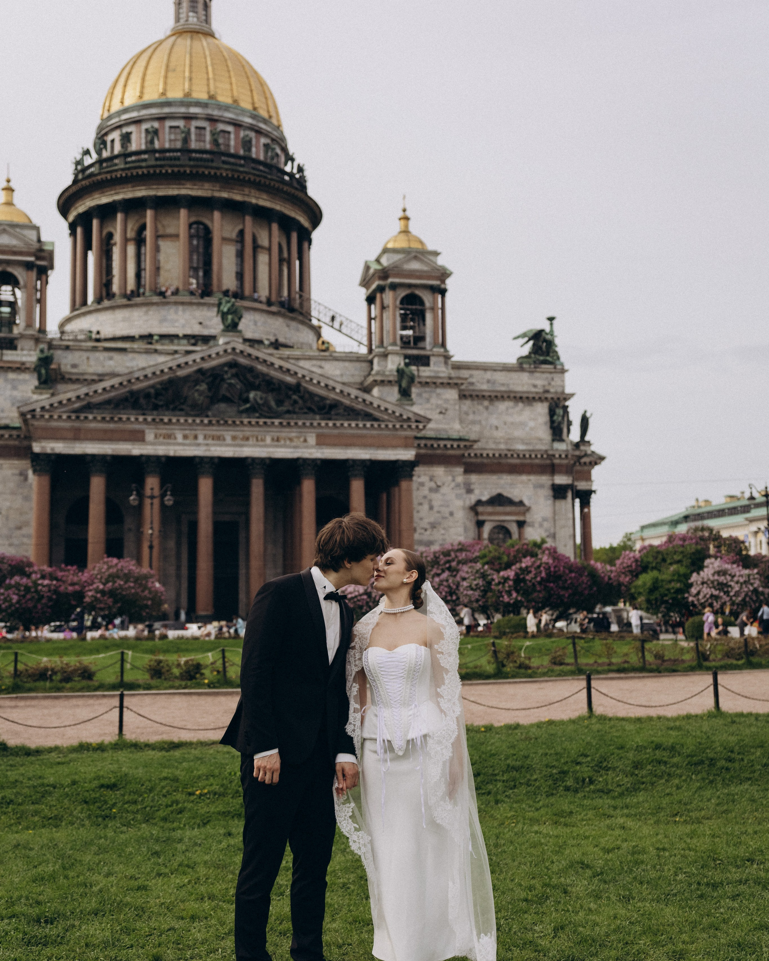 Свадебная прогулка в&nbsp;Санкт-Петербурге