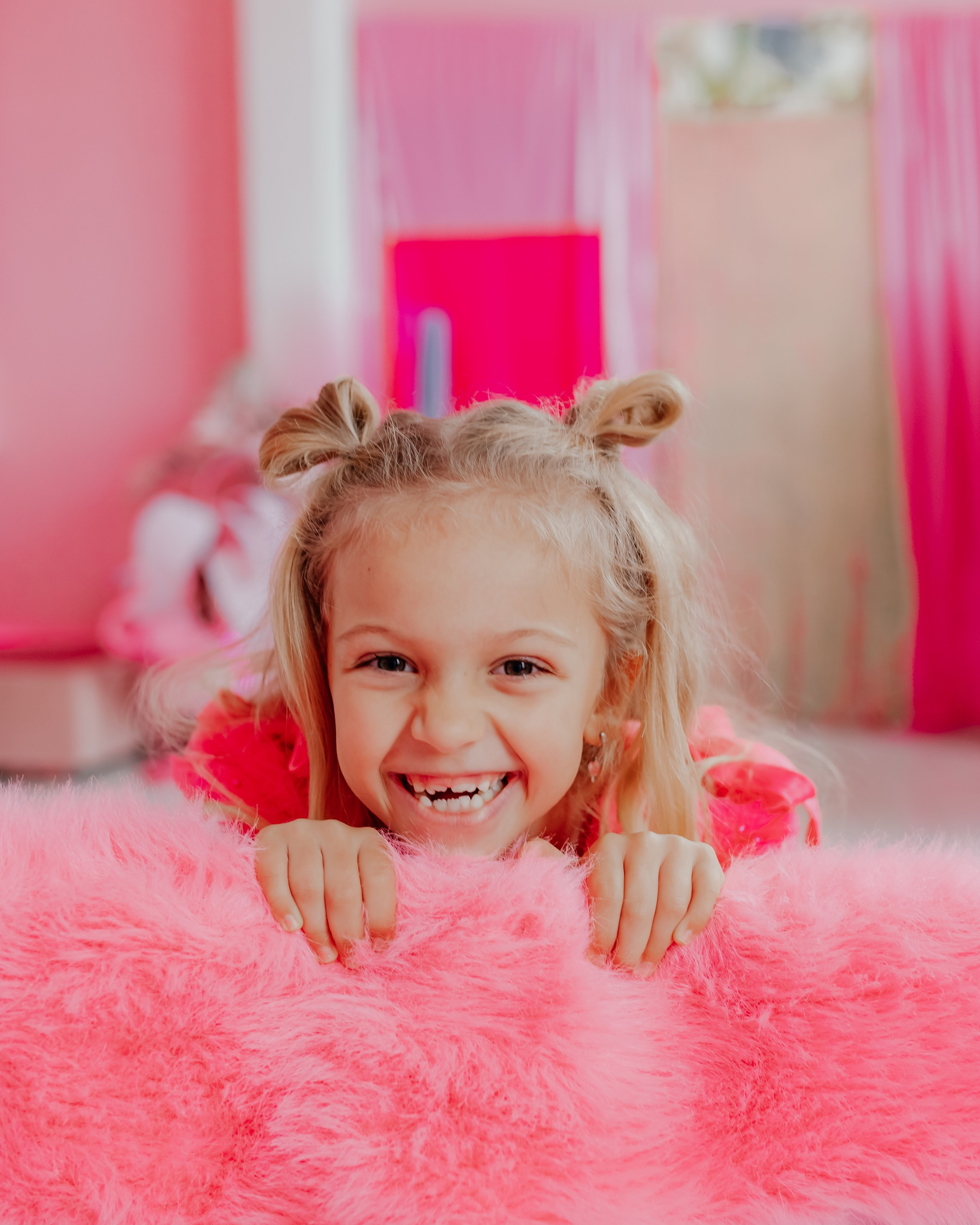 Люба, Маша, Василиса