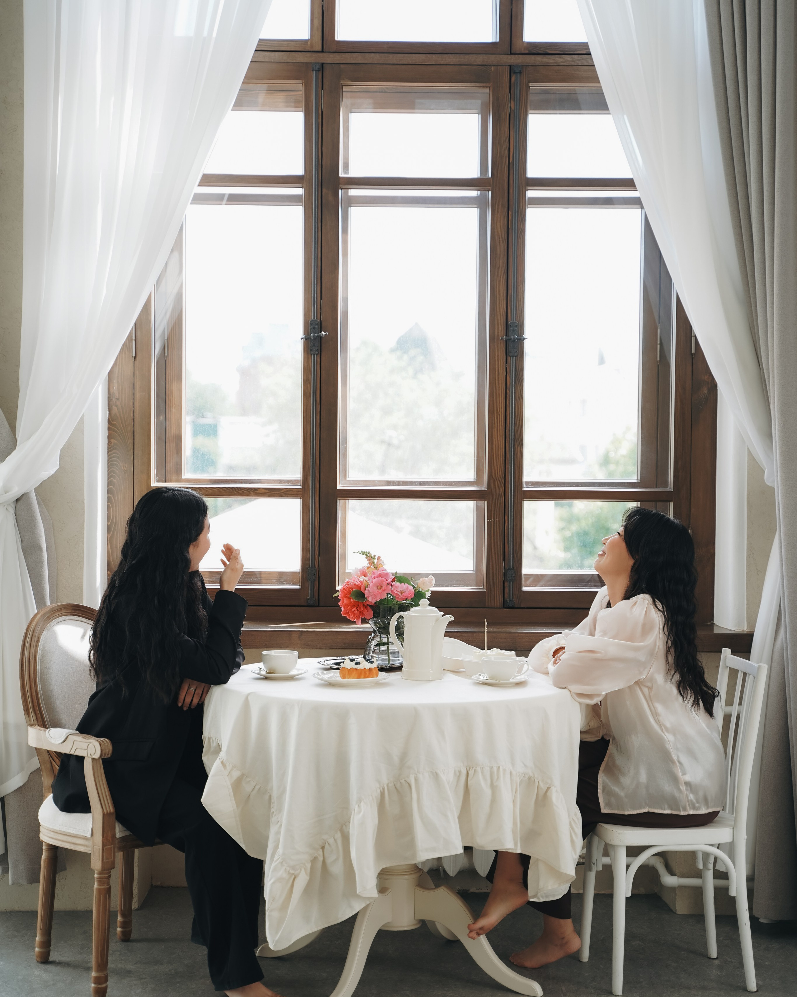 Сестры — студия