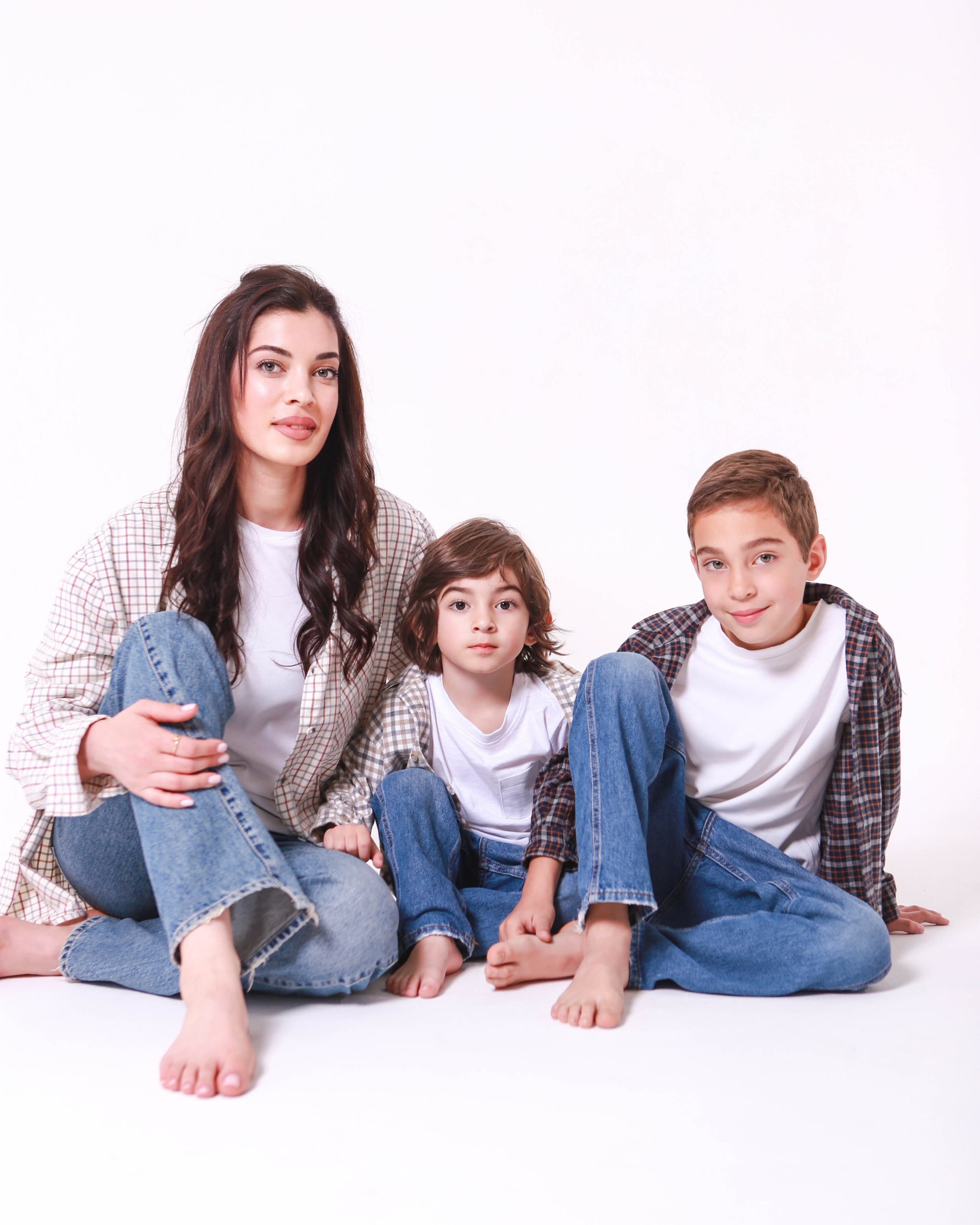 Мама с двумя чудесными пацанами