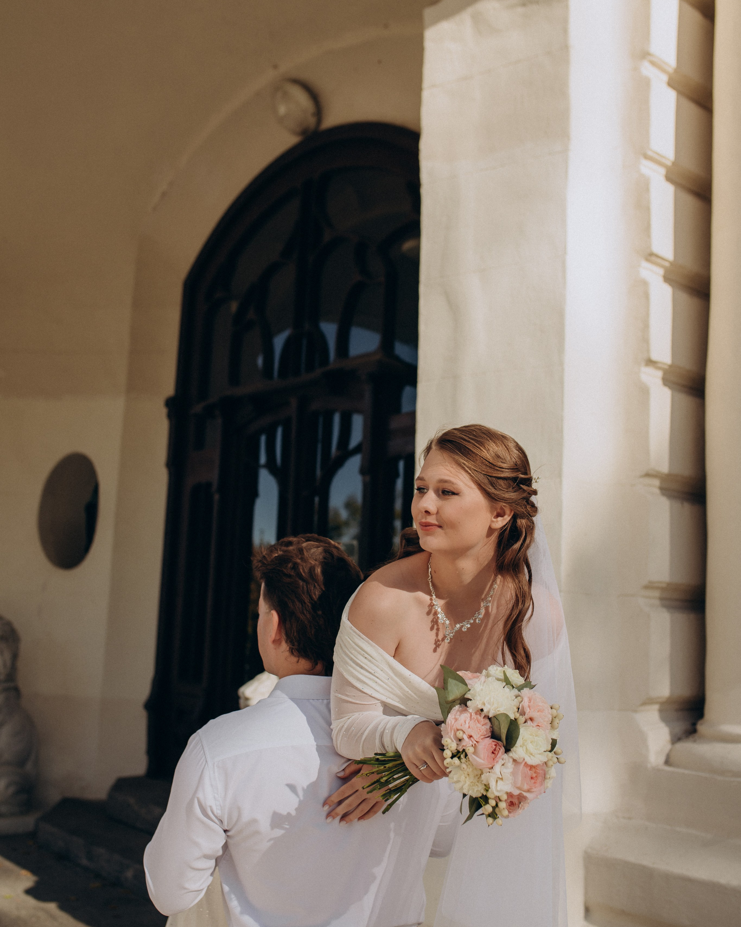 День был ясным, а чувства — истинными