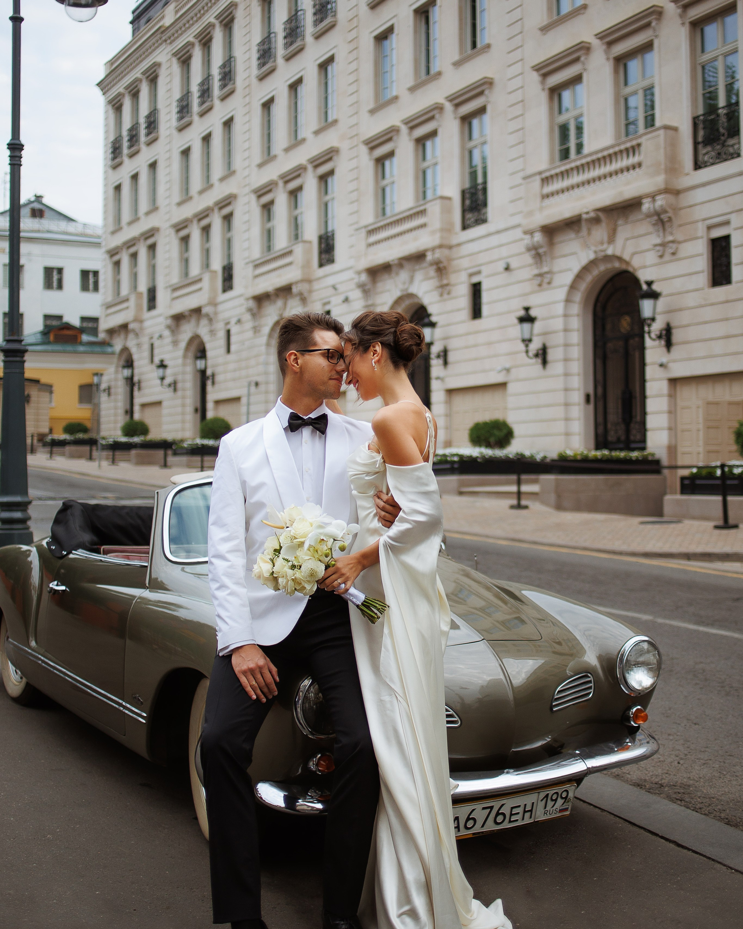 Ретро машина Анна и Владислав