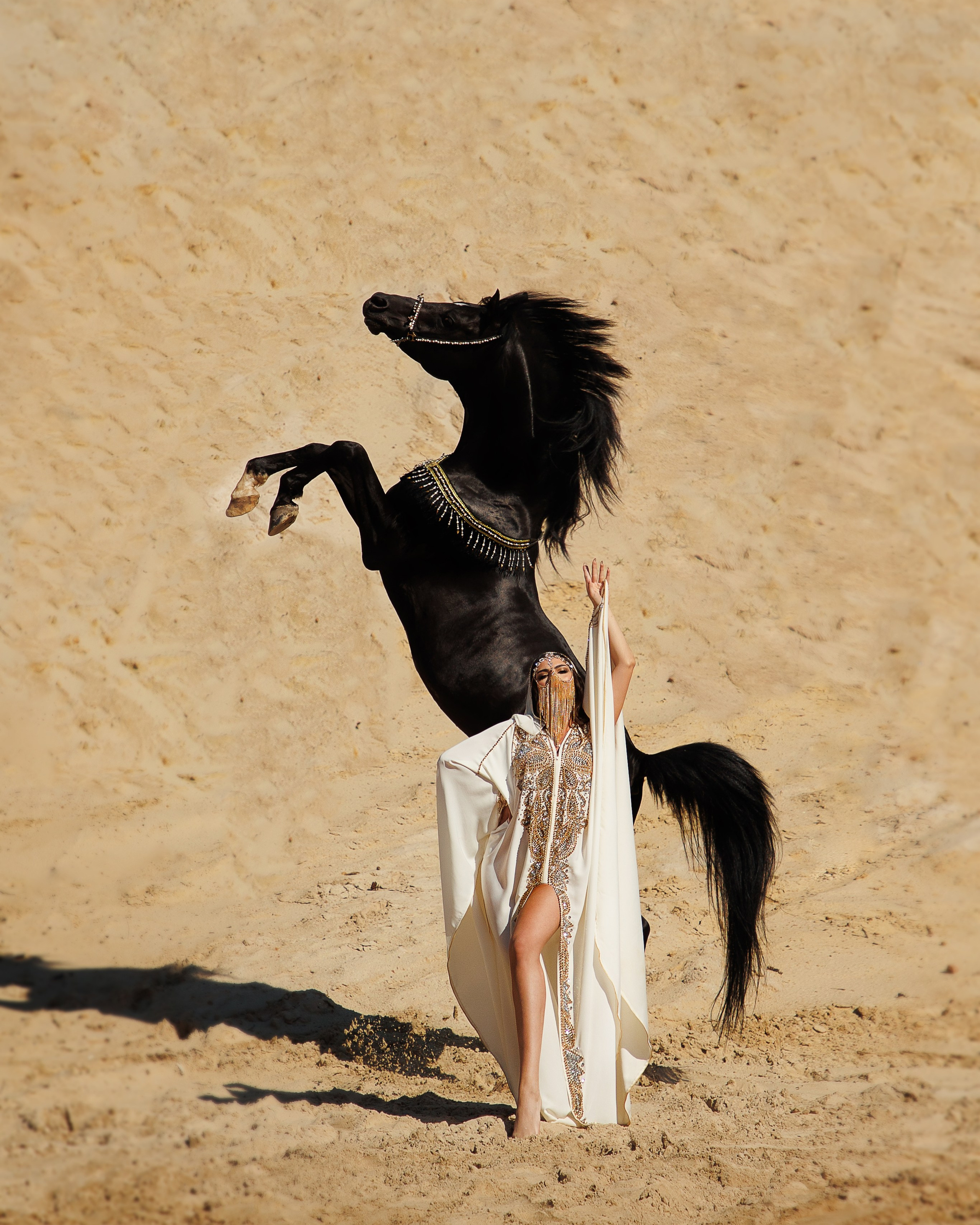 Оксана в песках