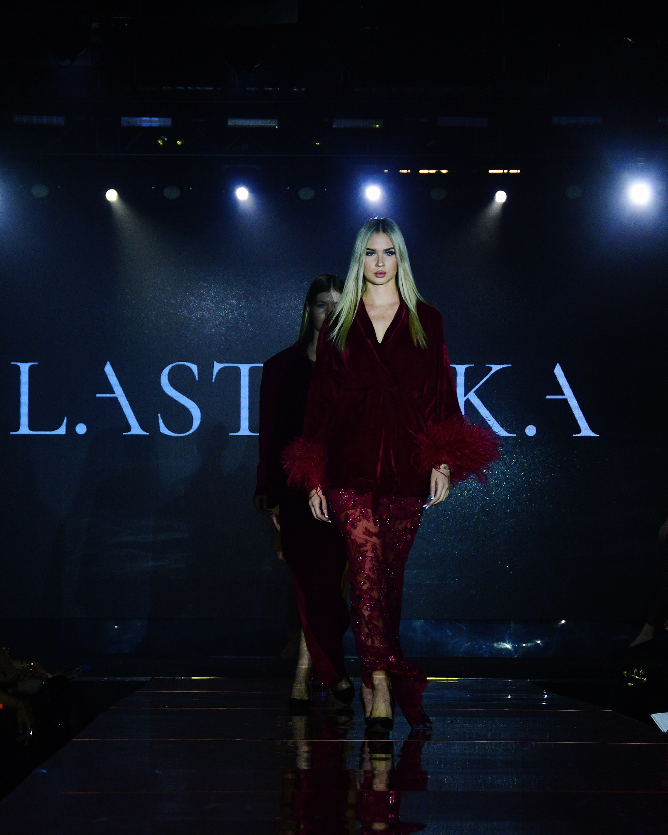 LASTOVKA показ 2025