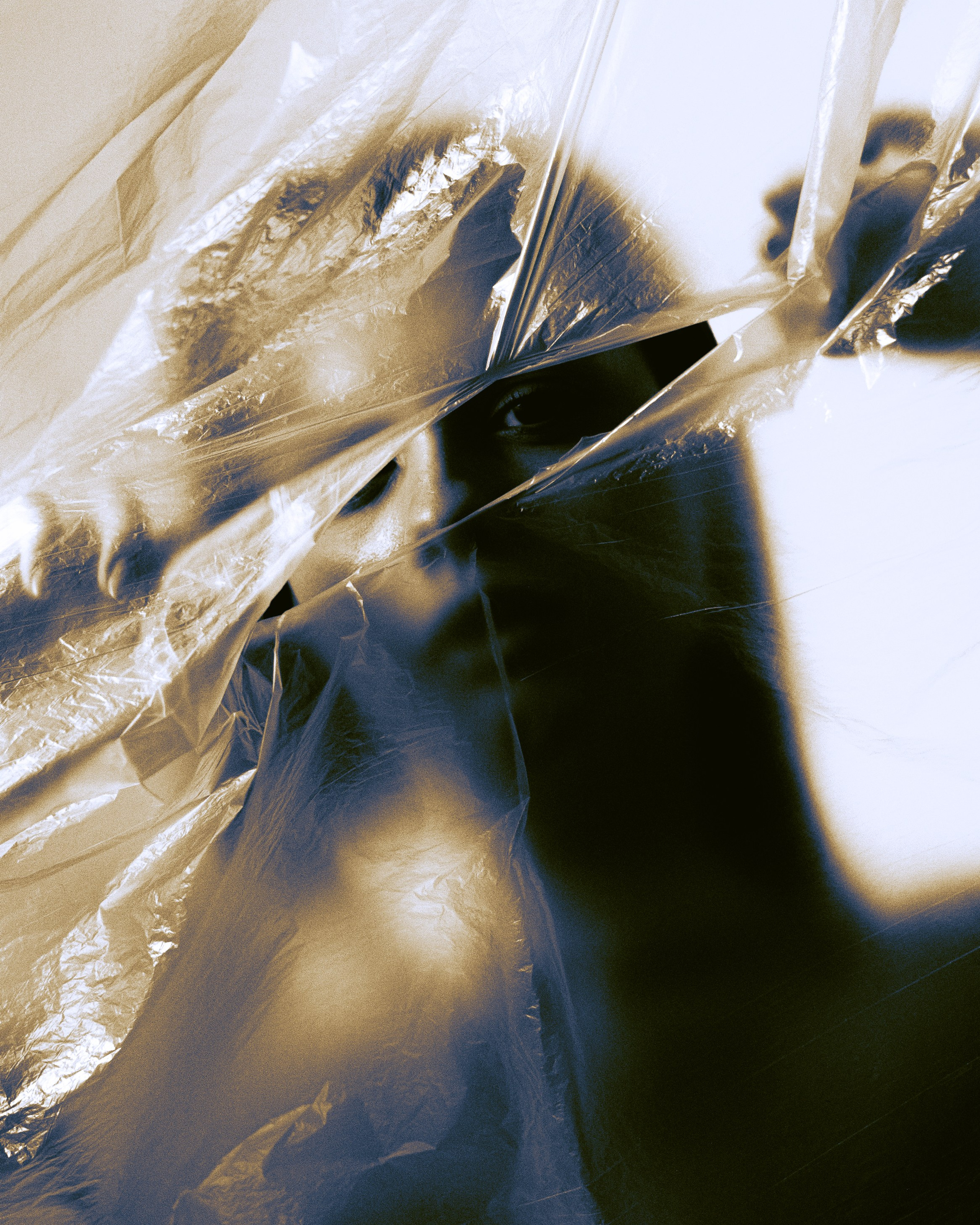 Нарушая вакуум