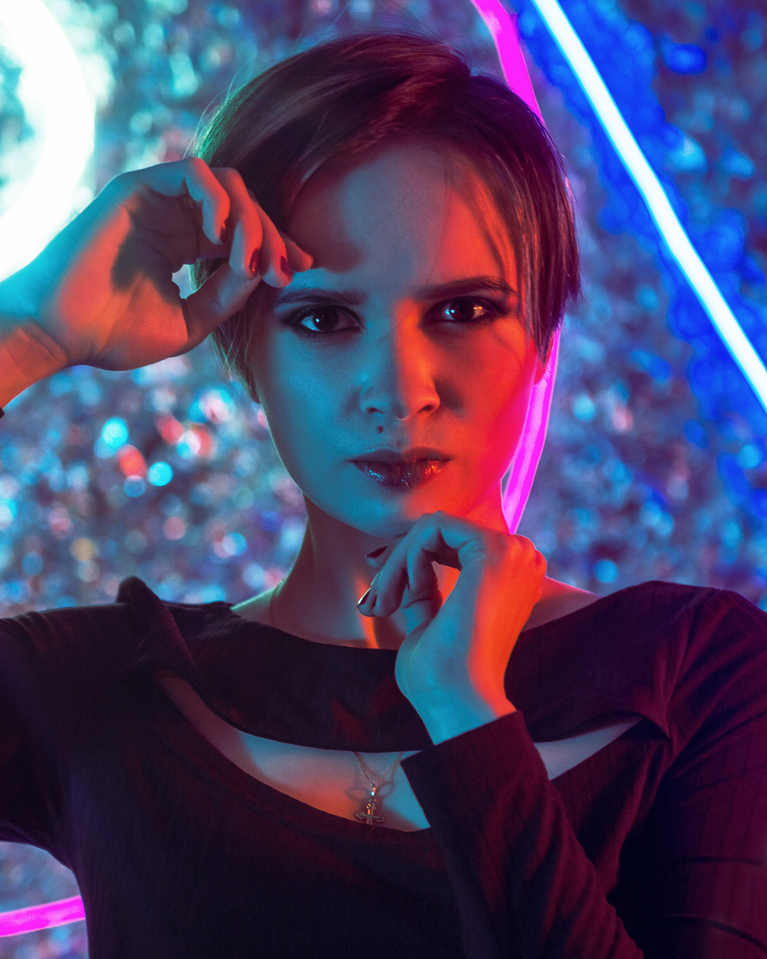 Неоновая фотостудия