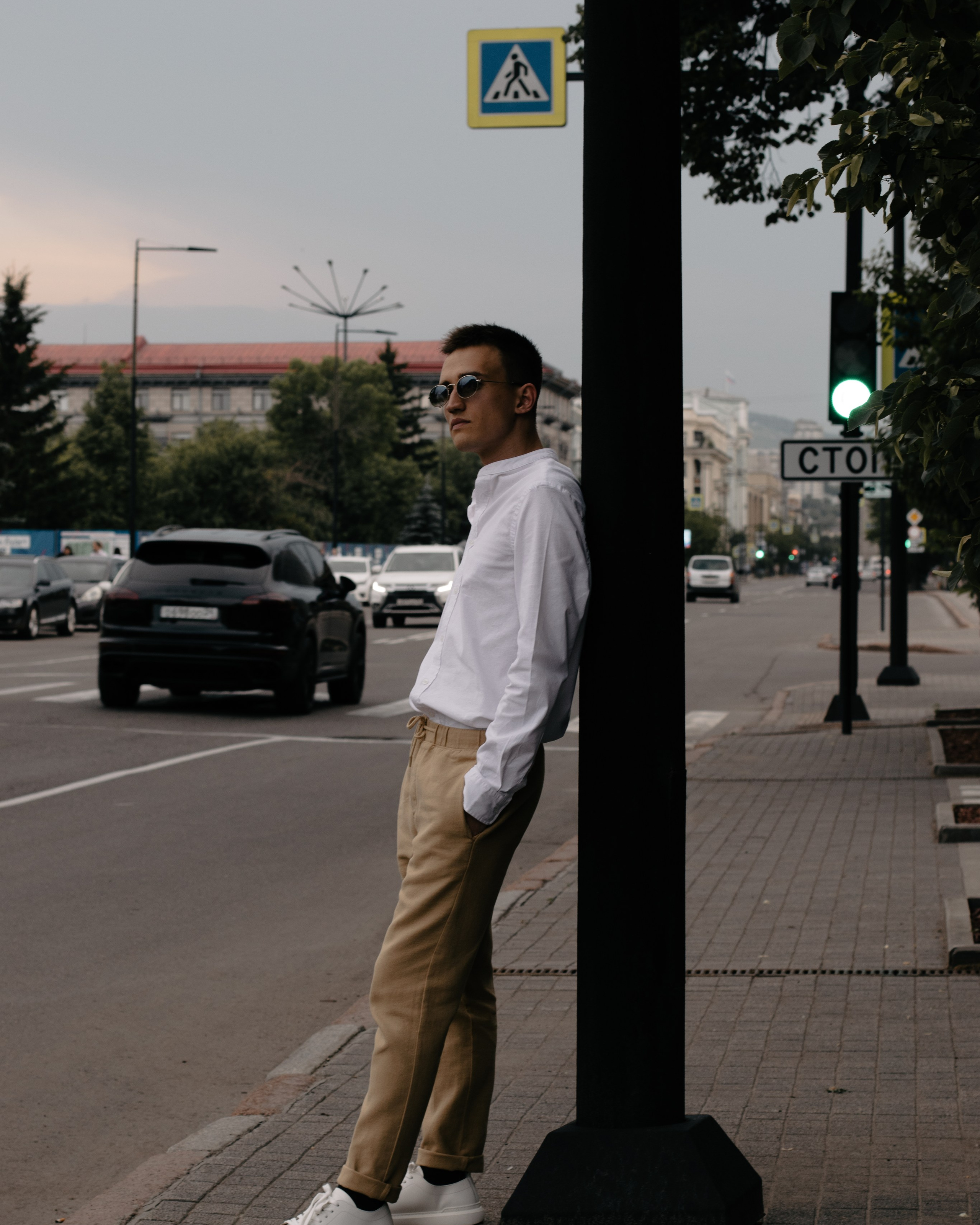 Антон /уличная съёмка/