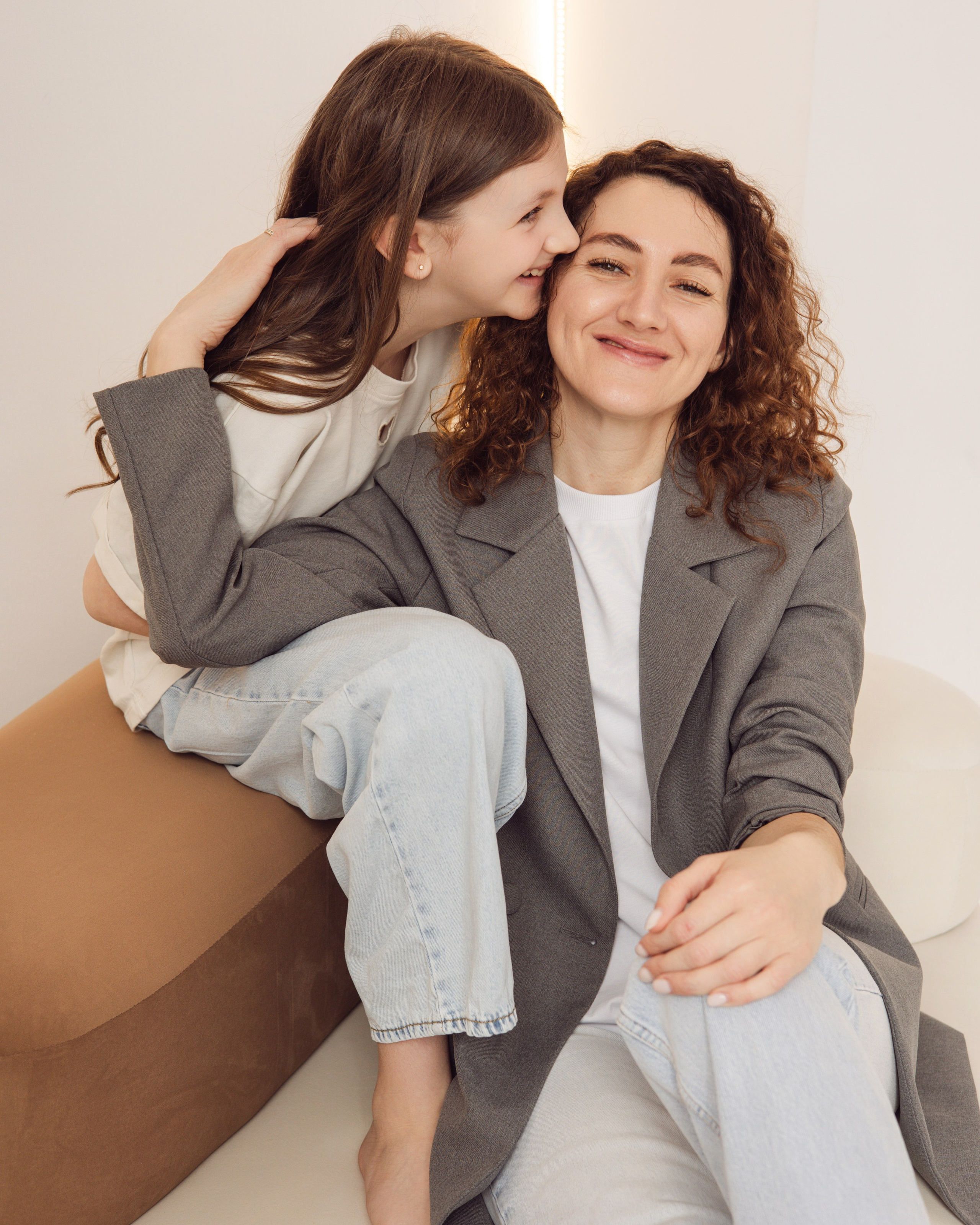 Вика с мамой