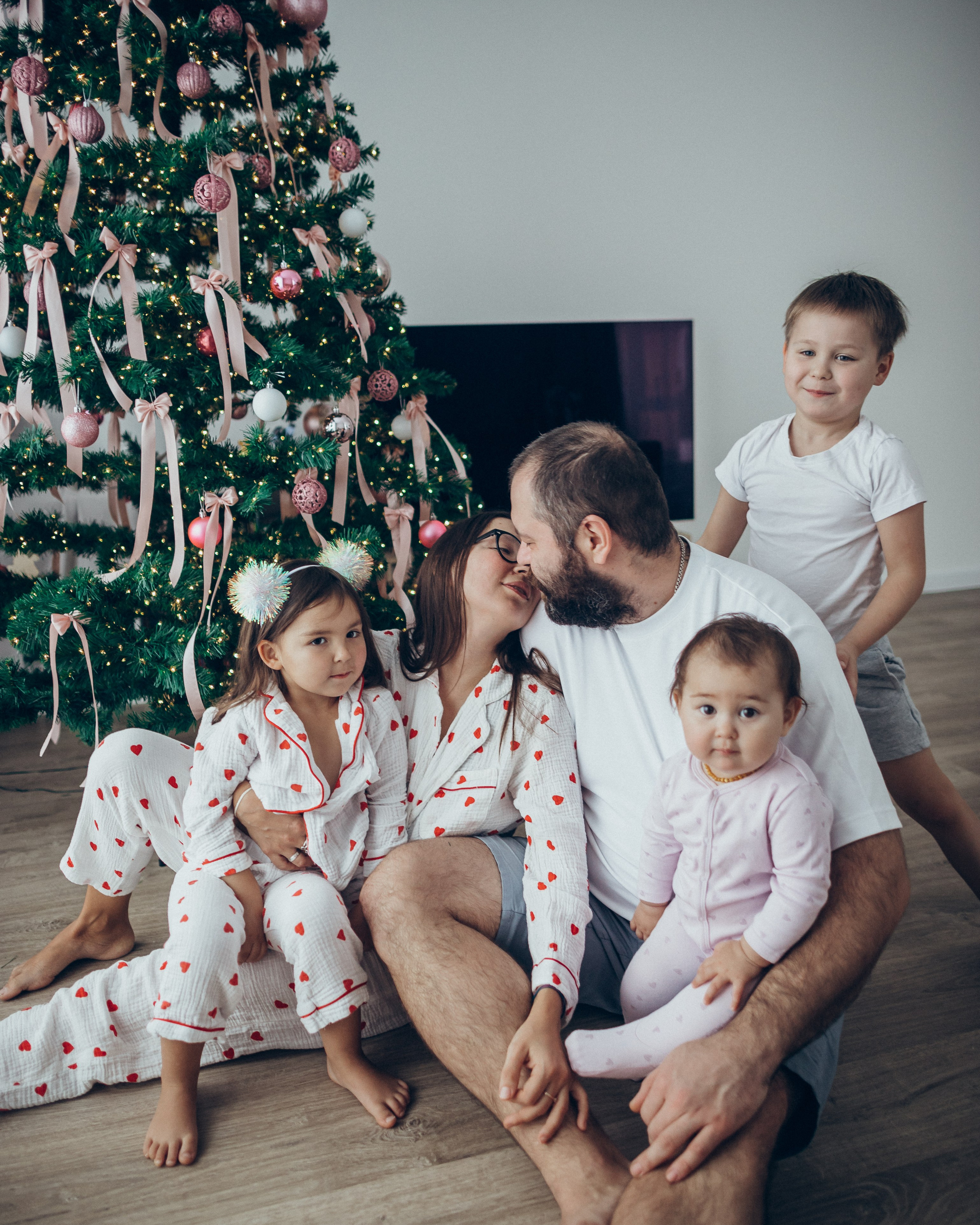 Искандер, Эльвира, Радмир, Камилла, Мия