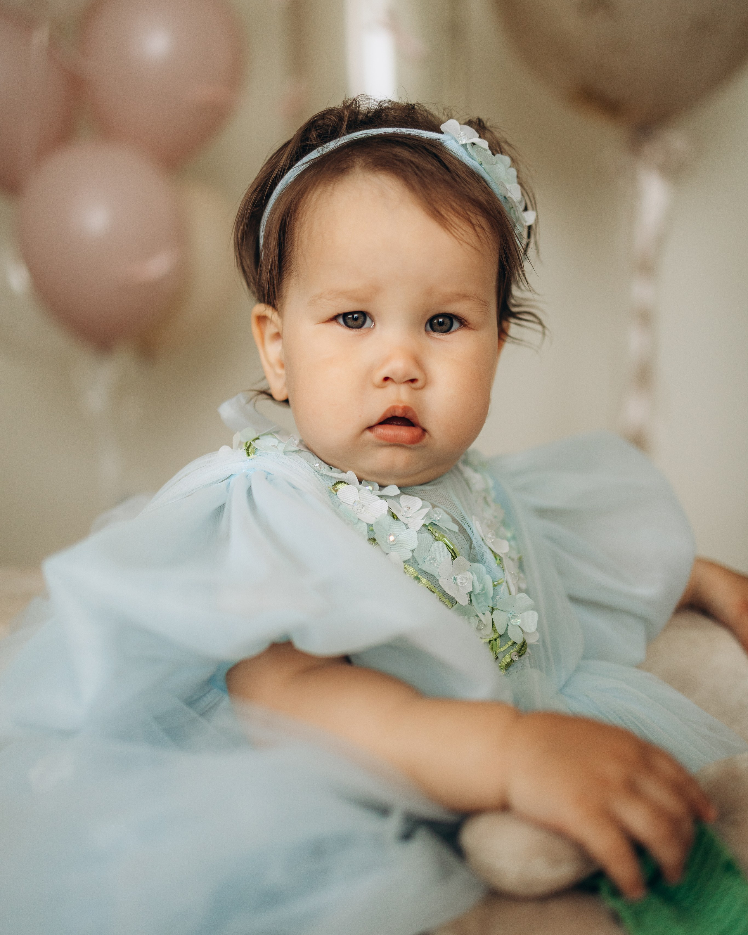 Айяне 1 годик