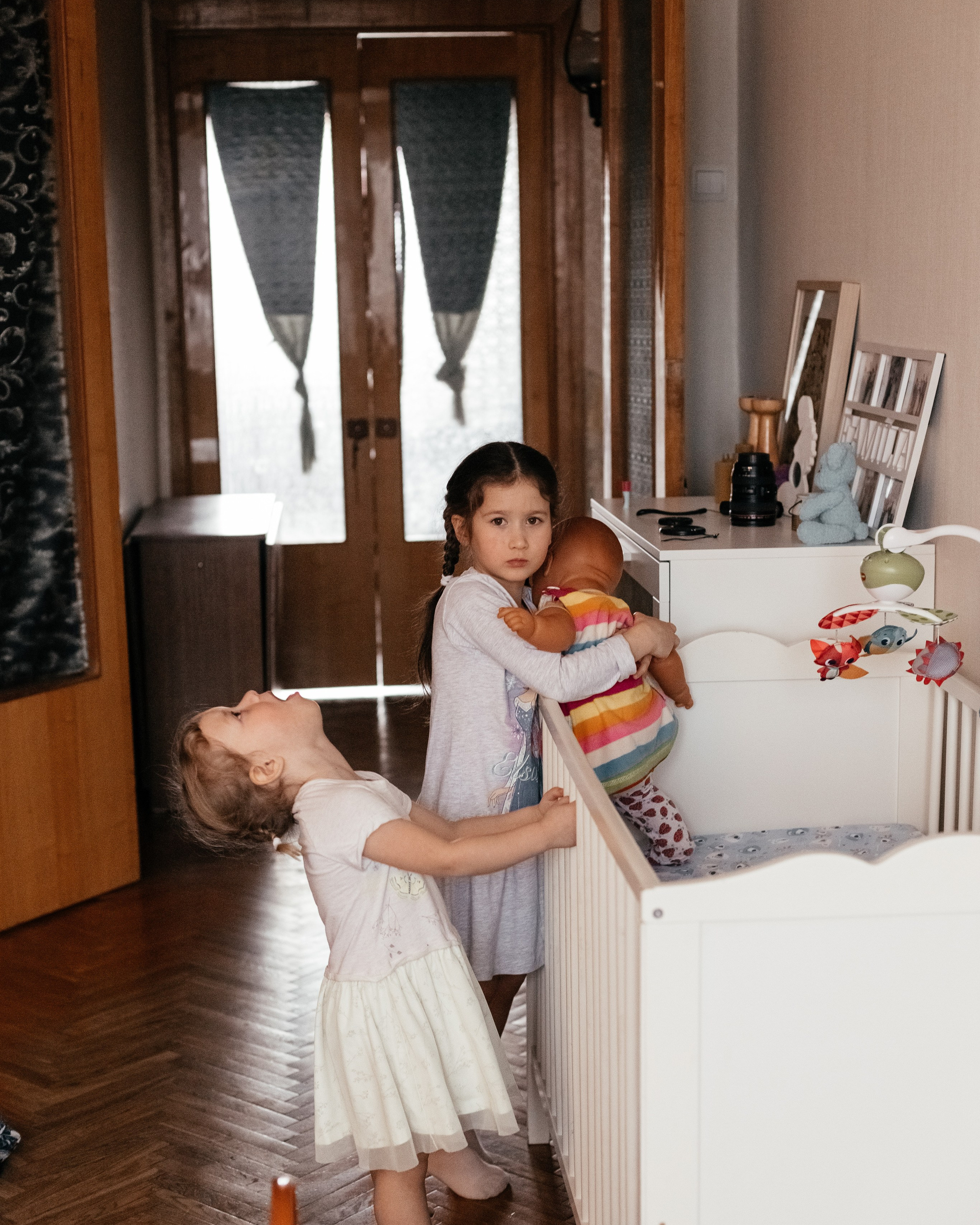 Виктор, Диана, Василиса, Виталина, Витя