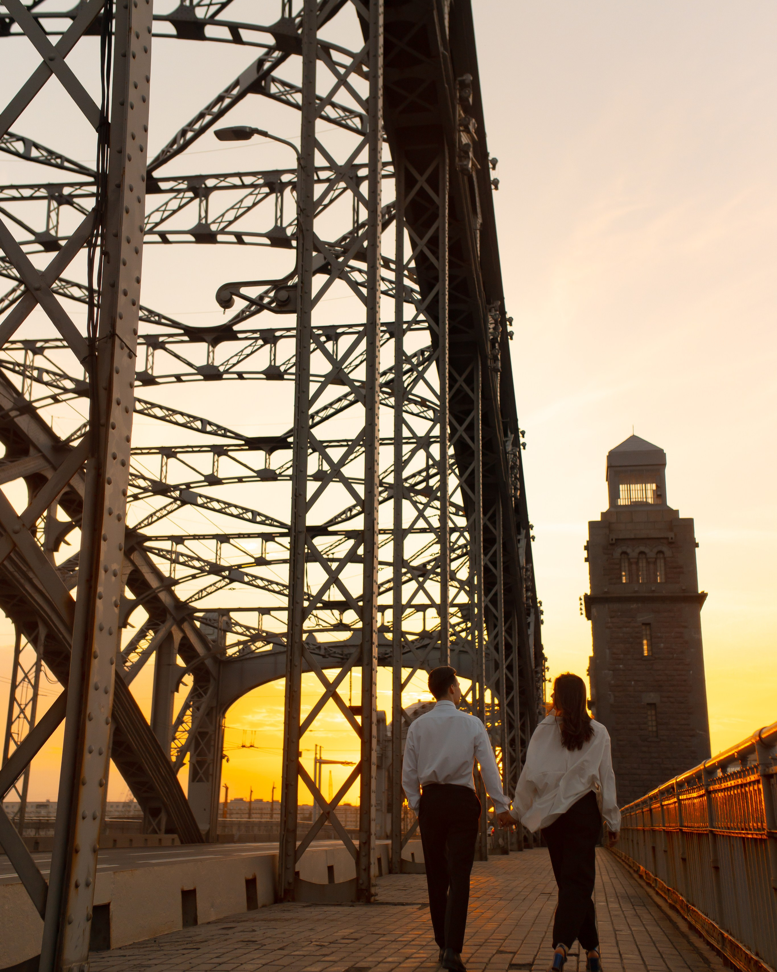 Свели мосты