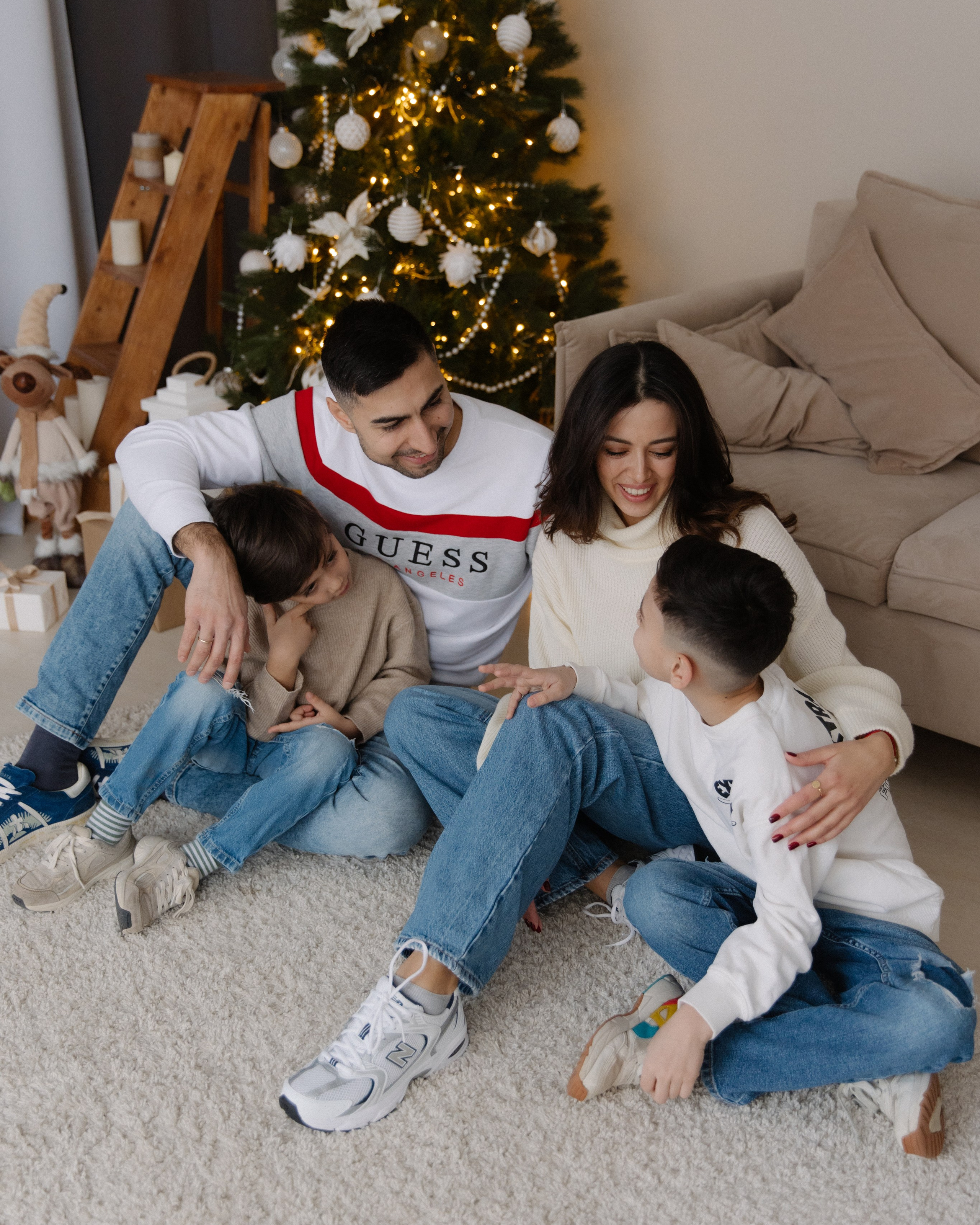 Семья Сахилы и Вугара