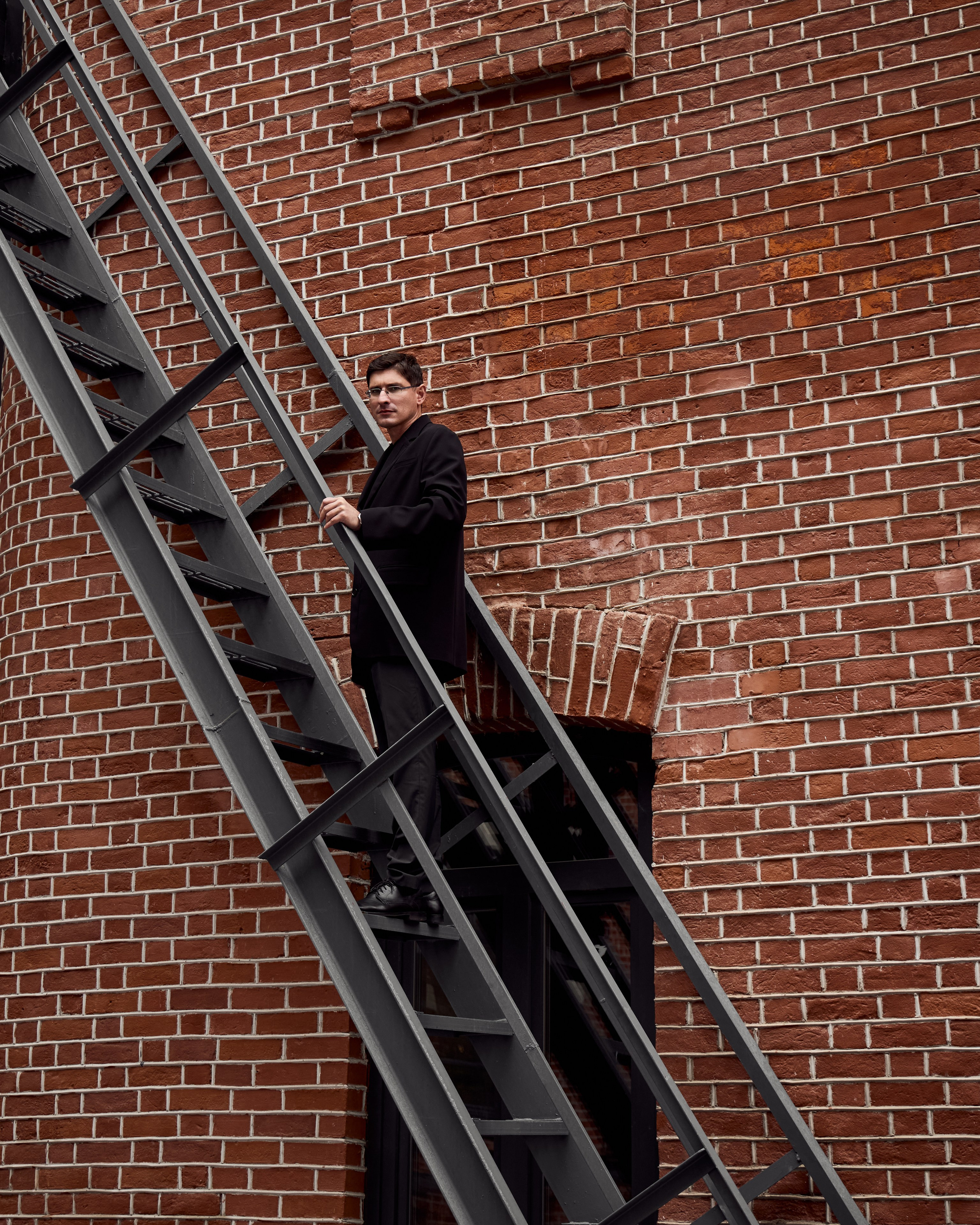 Андрей Саносян. Октябрь'25. Журнал Собака.ru