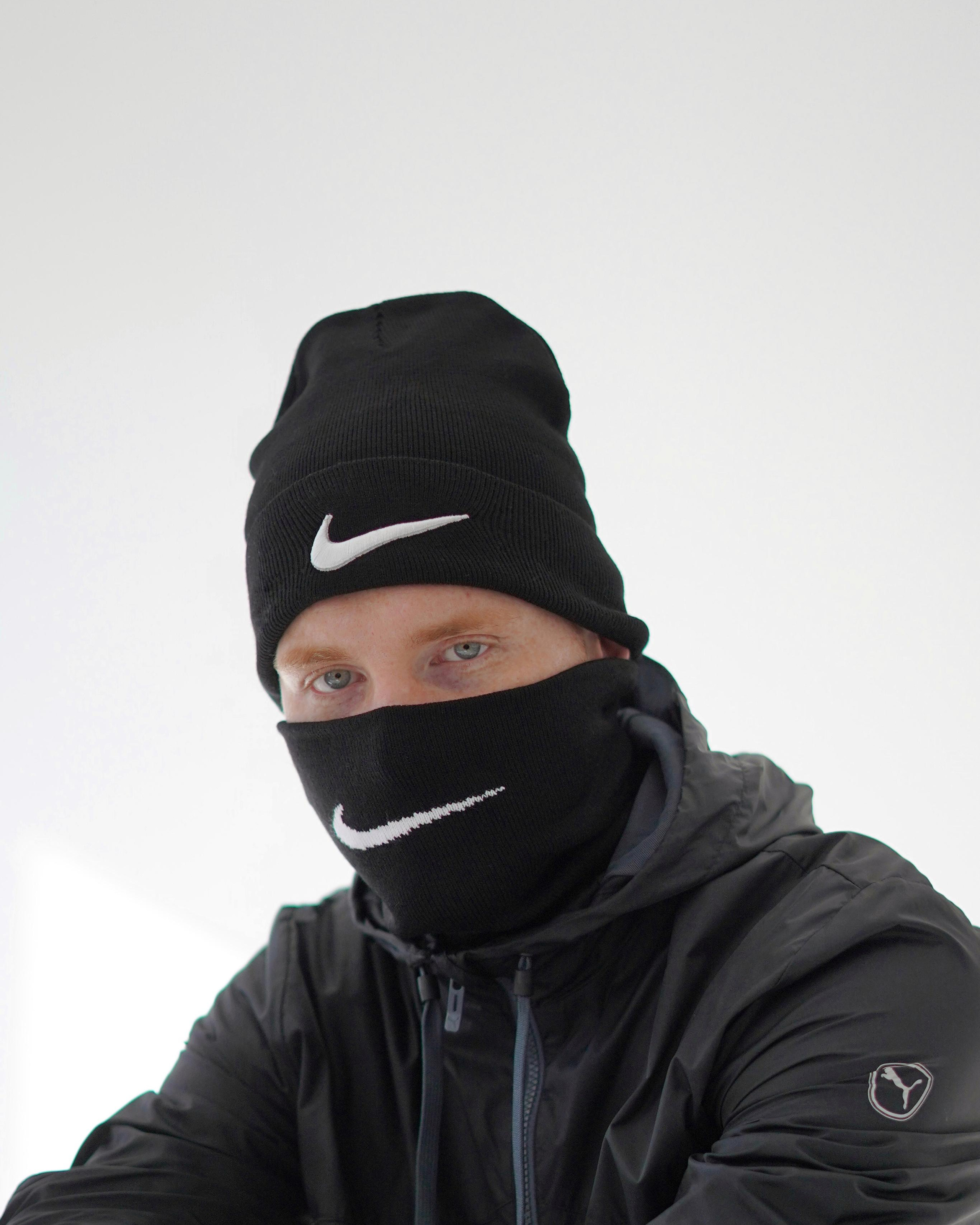 Шапка со снудом Nike — WB