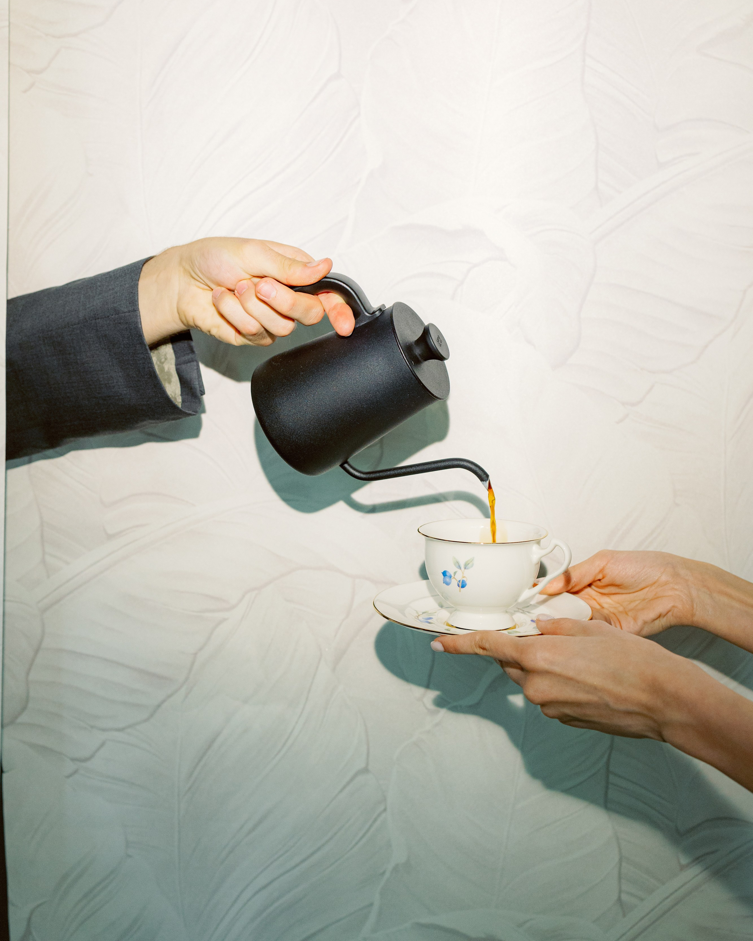 «Выпьем кофе?»