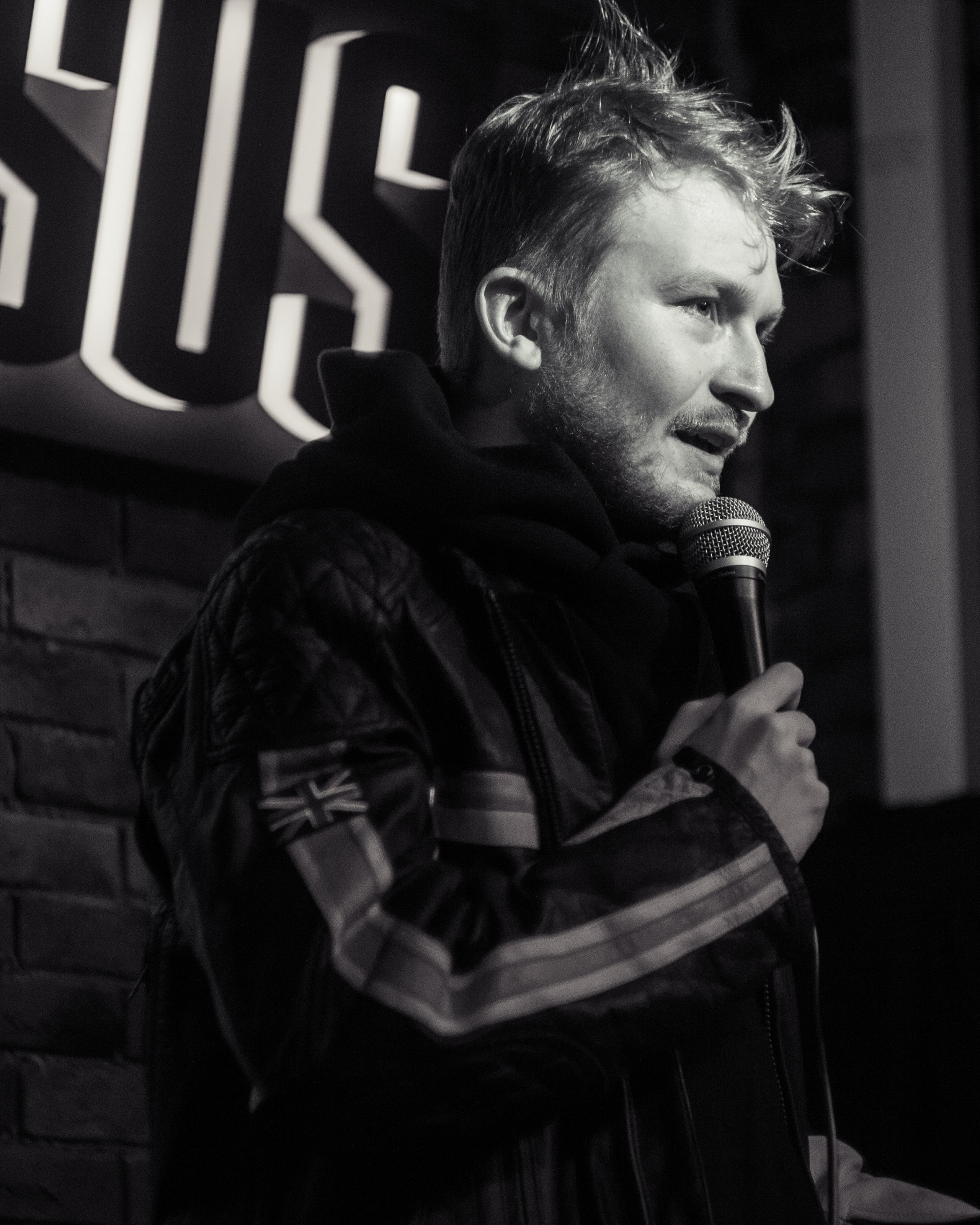 Поперечный