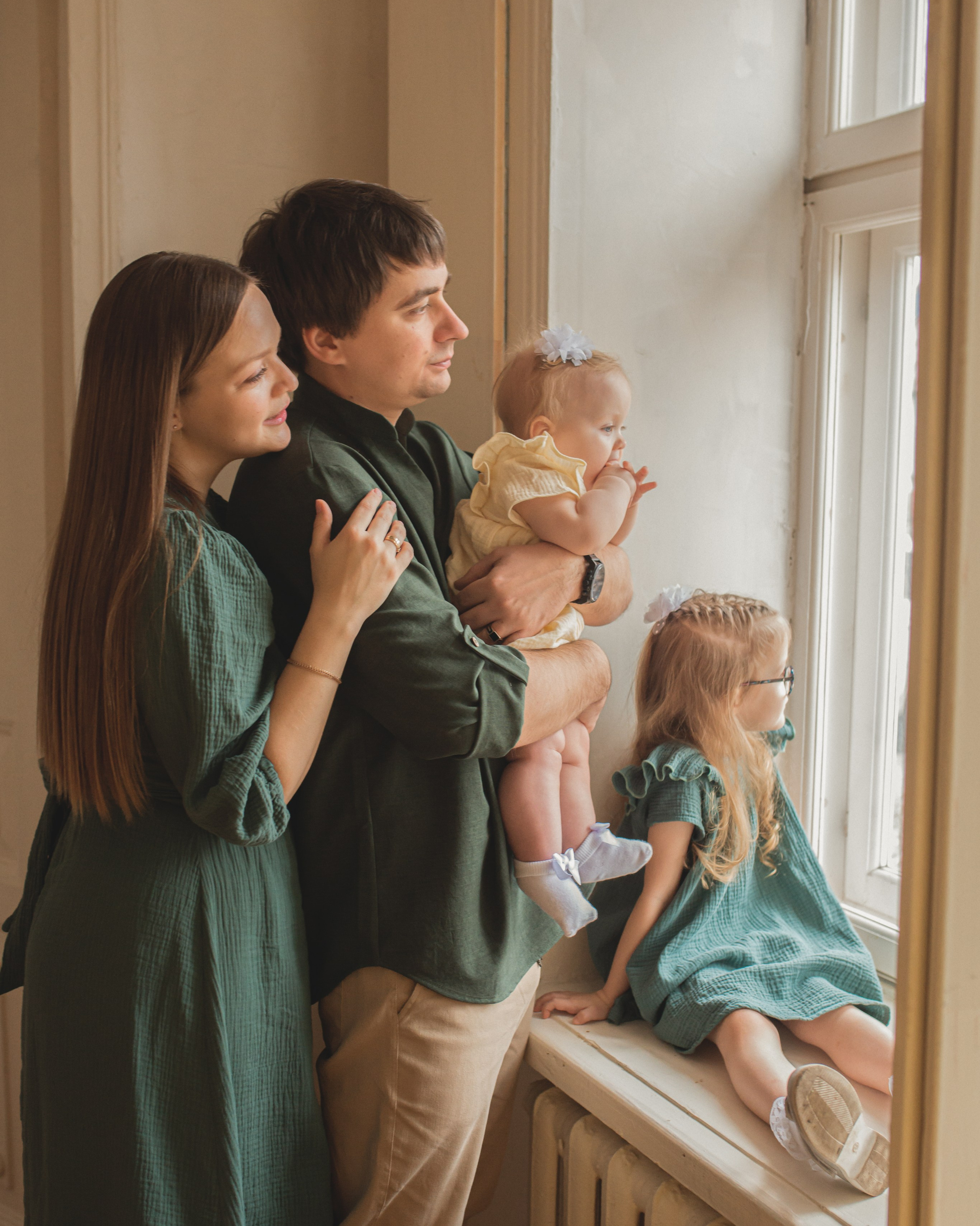 Паша, Юля, Кира и&nbsp;Верочка