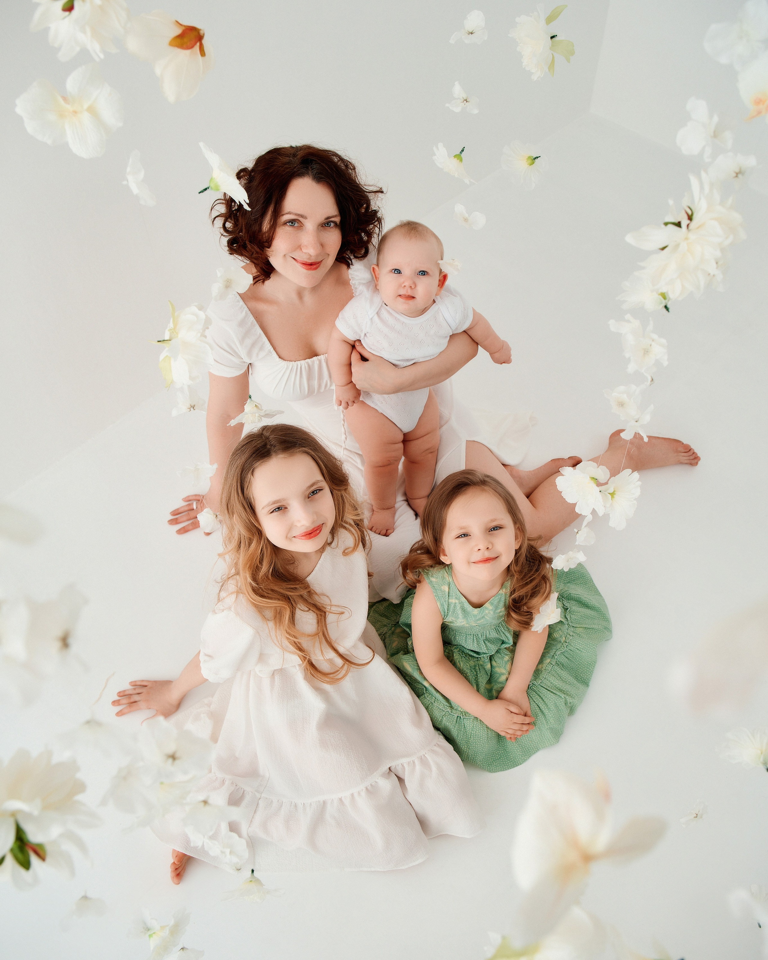 Весенняя фотосессия с дочками