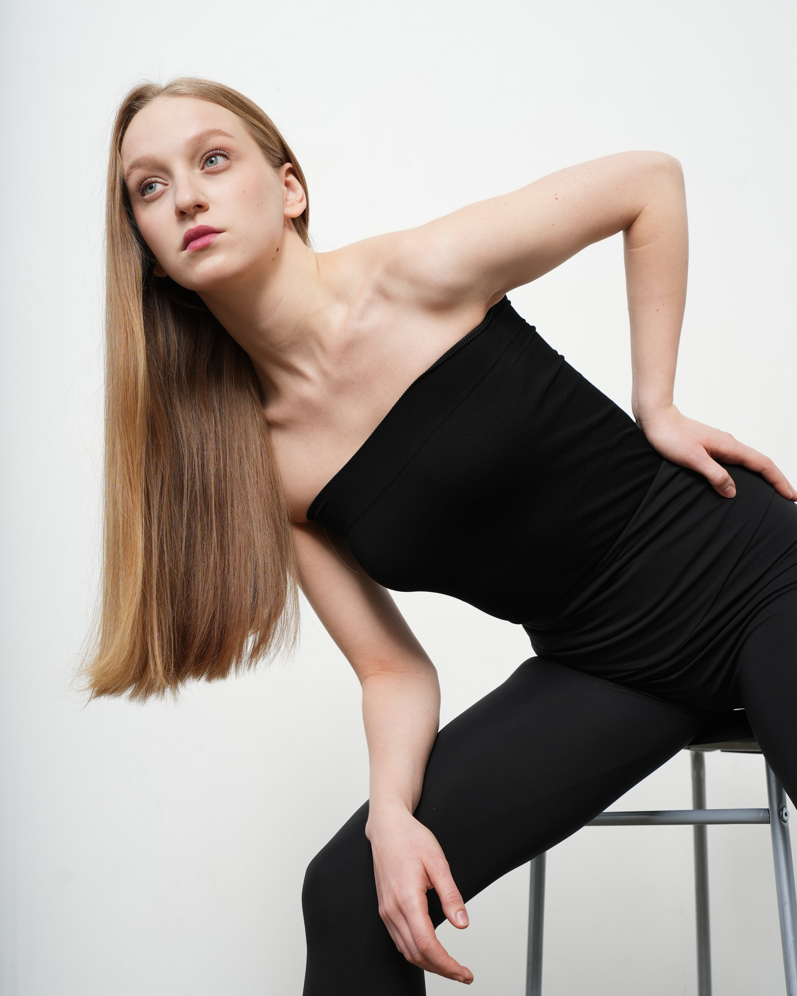 Полина 86/63/88