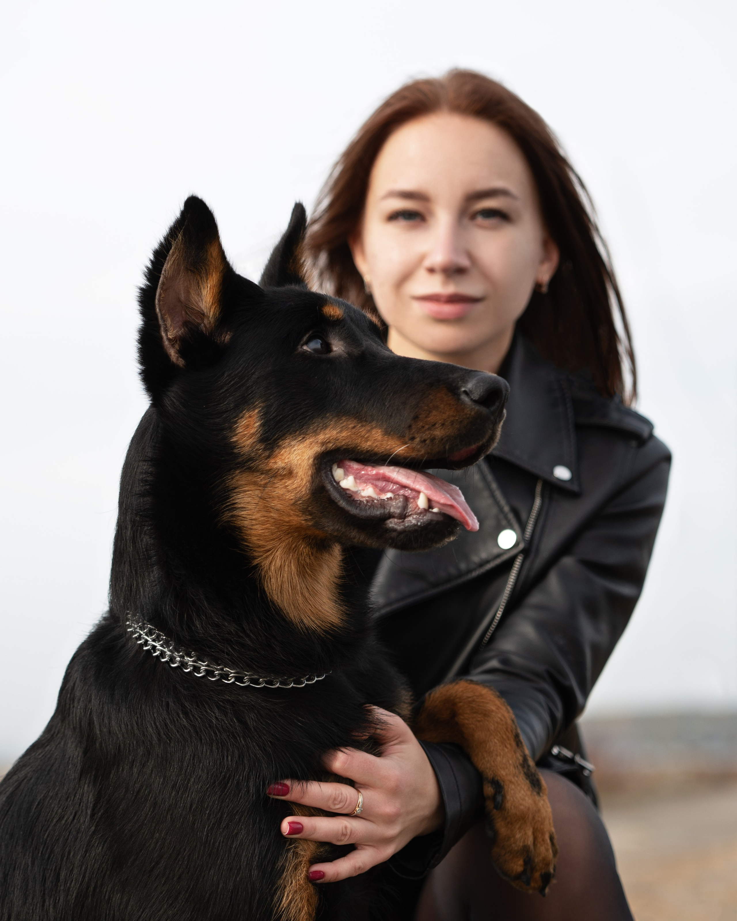 Юля и Альба (уличная)