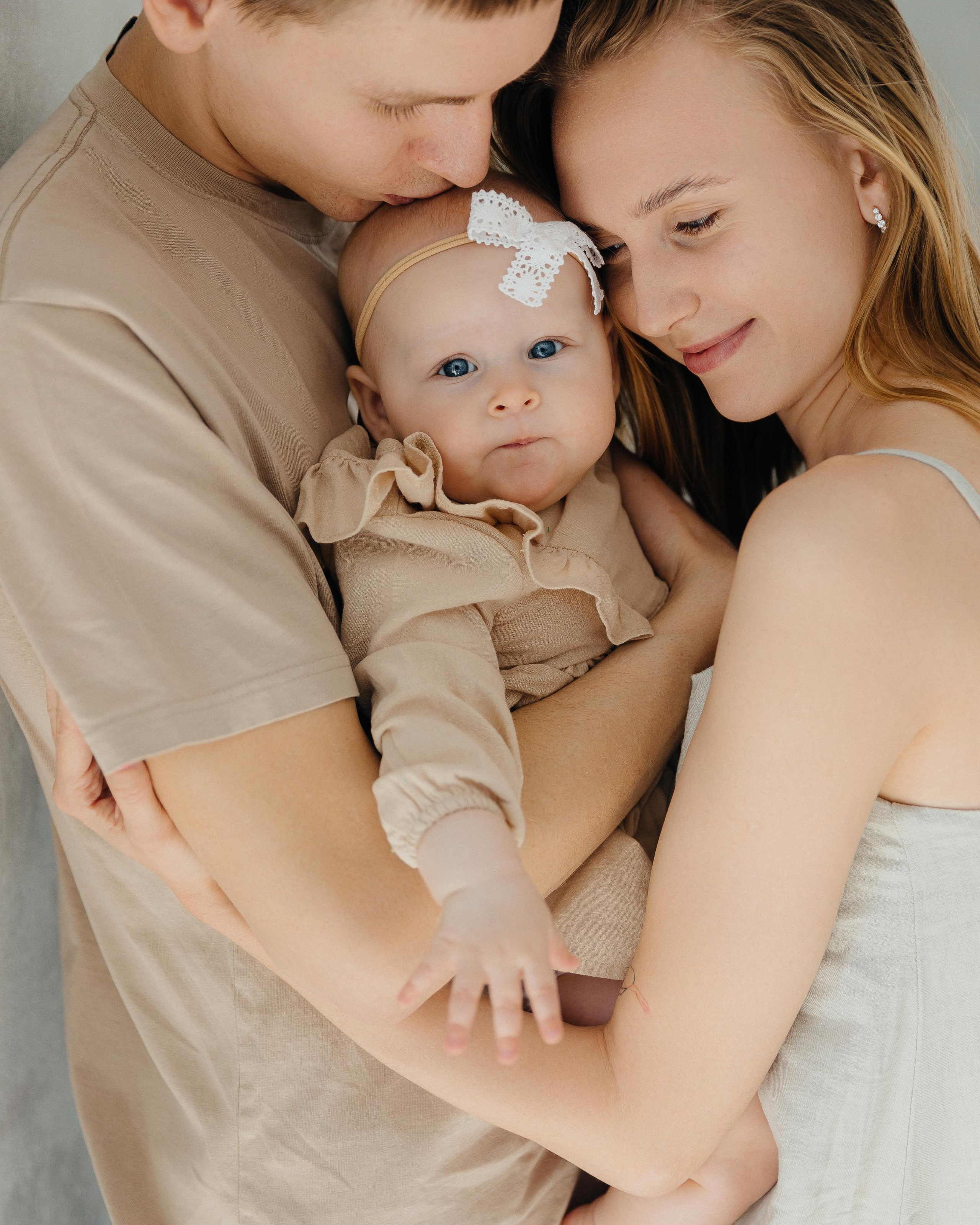 Сладкой булочке полгода.