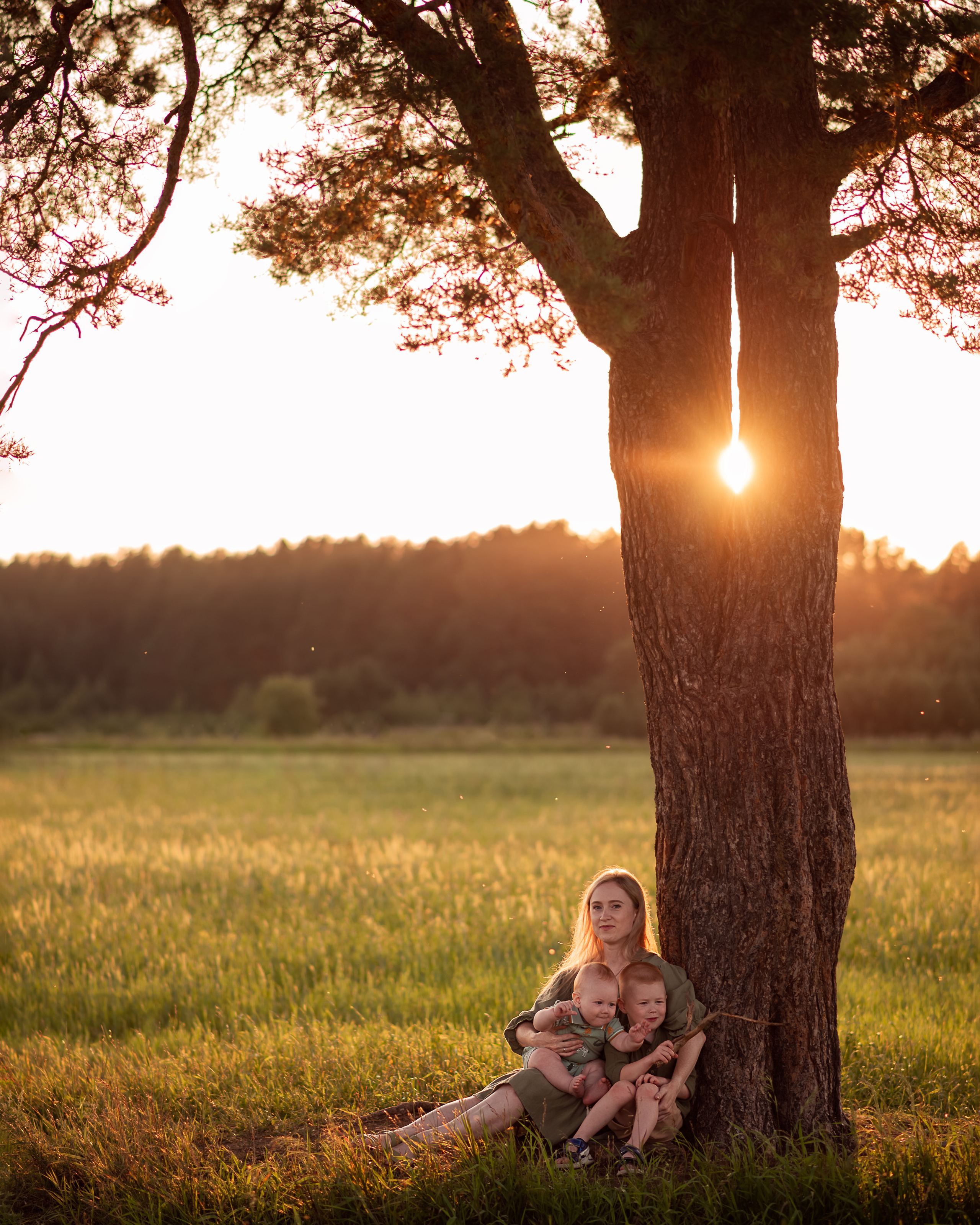 Мама с сыновьями