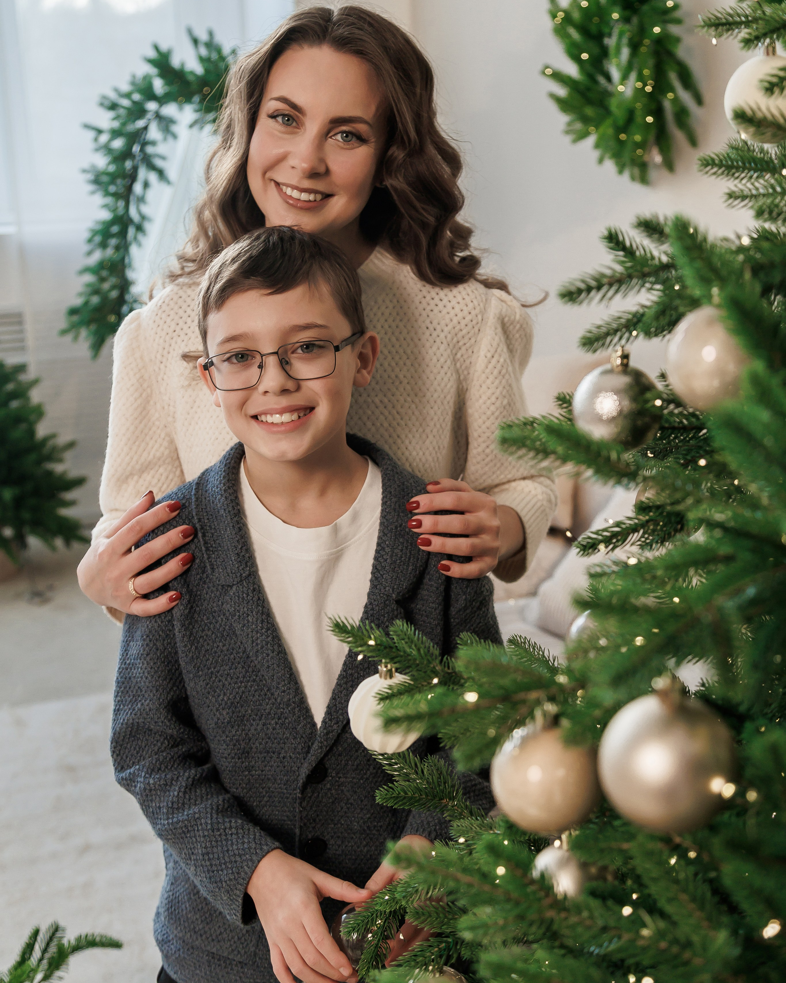 Мила с детьми