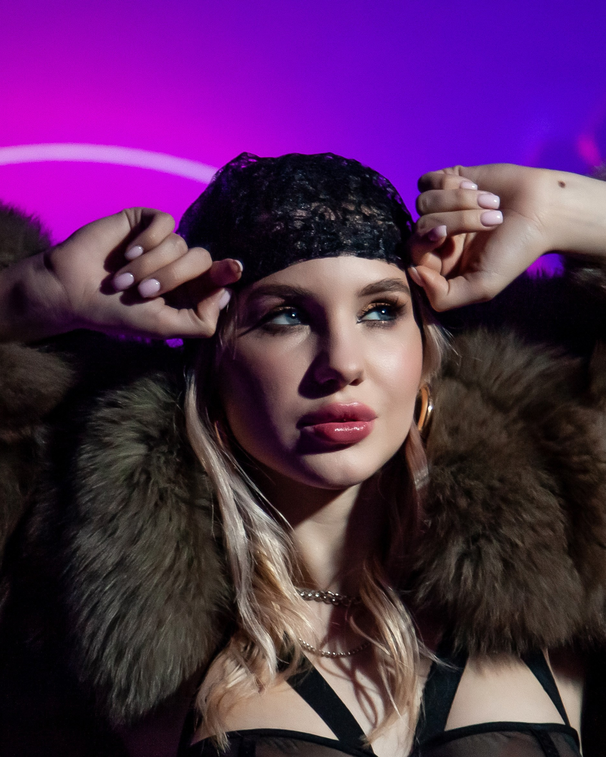 Анна в шубке