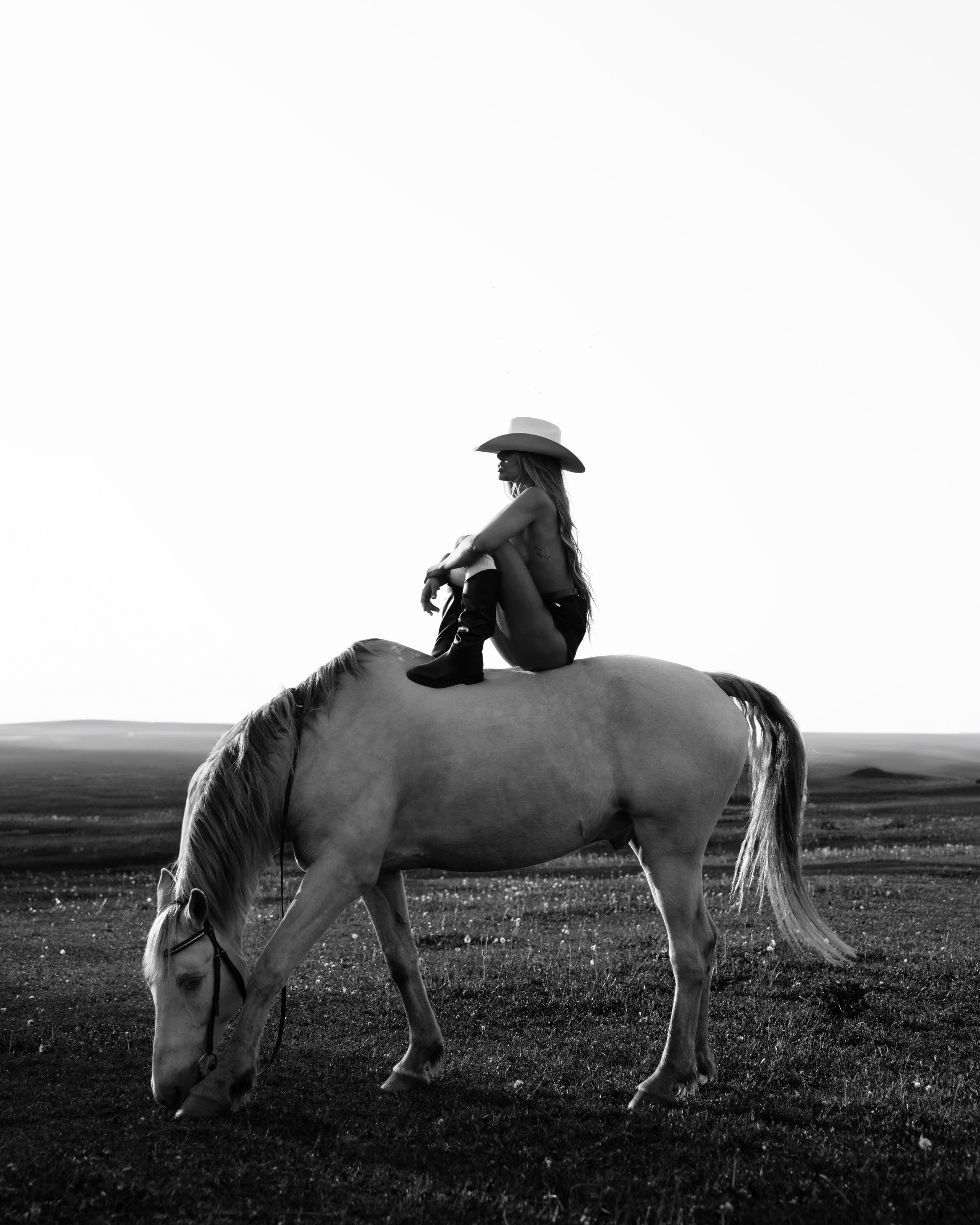 ЧЕРНО-БЕЛЫЕ