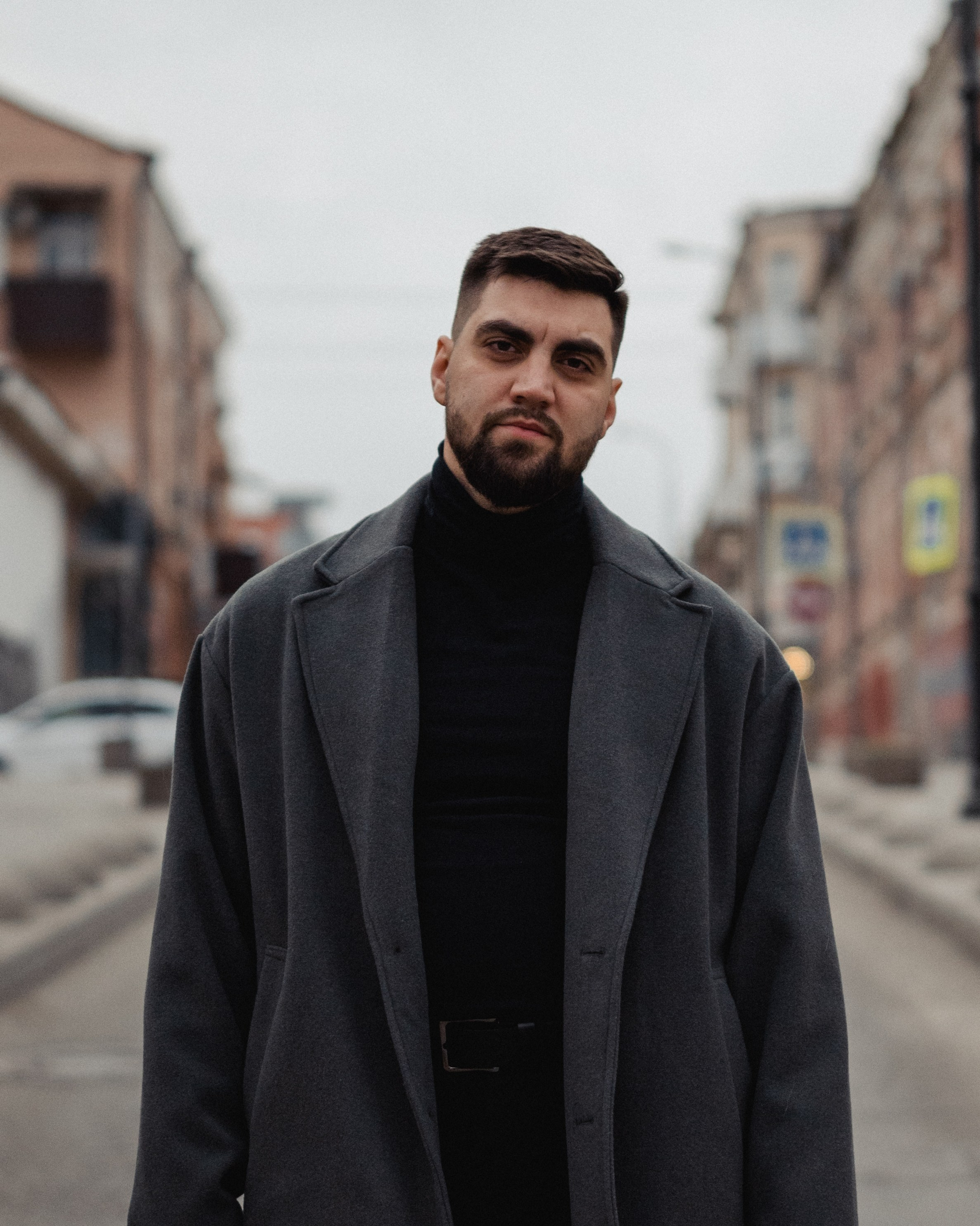 мужская фотосъемка в старой части Ростова-на-Дону