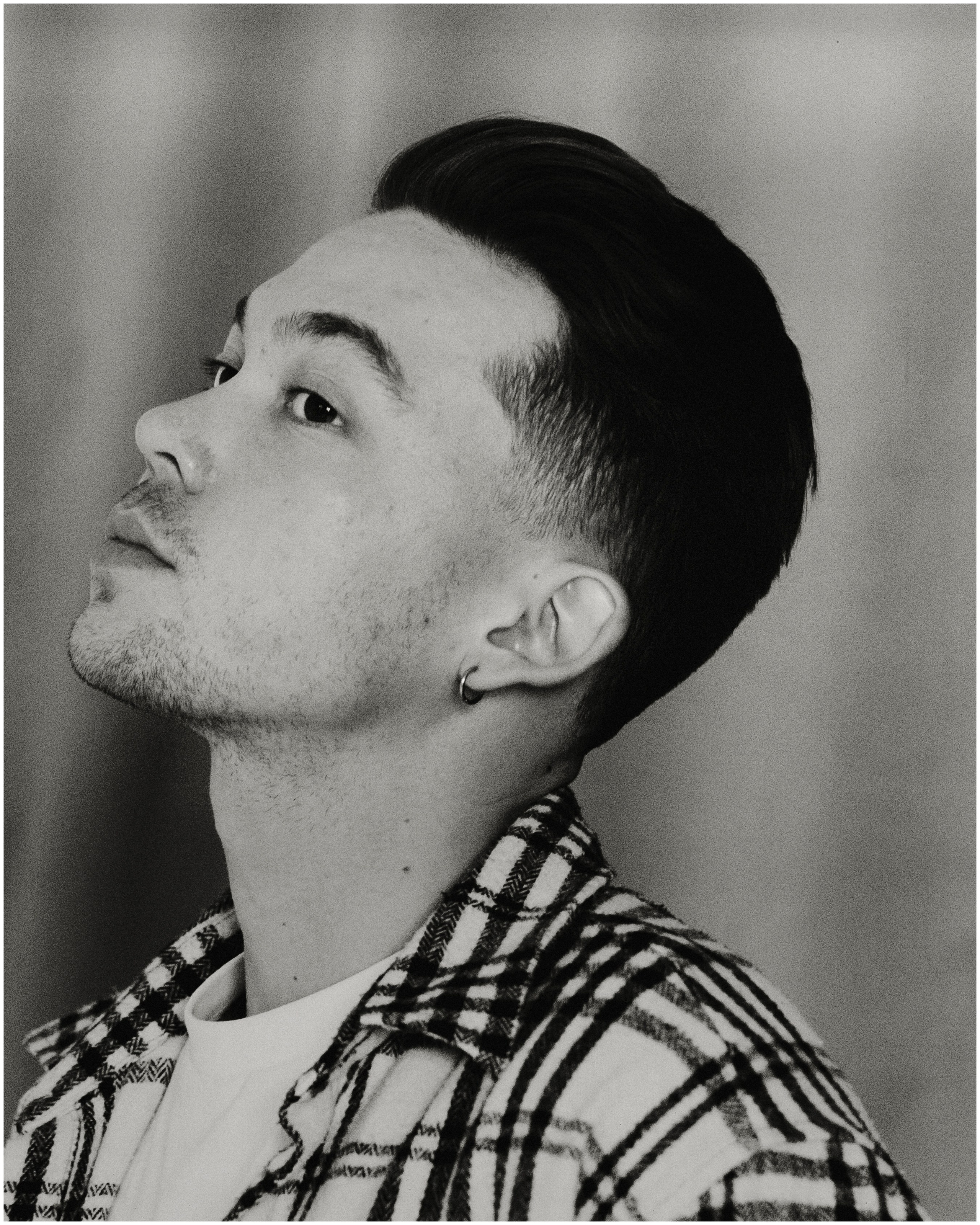 мужская фотосъемка в студии