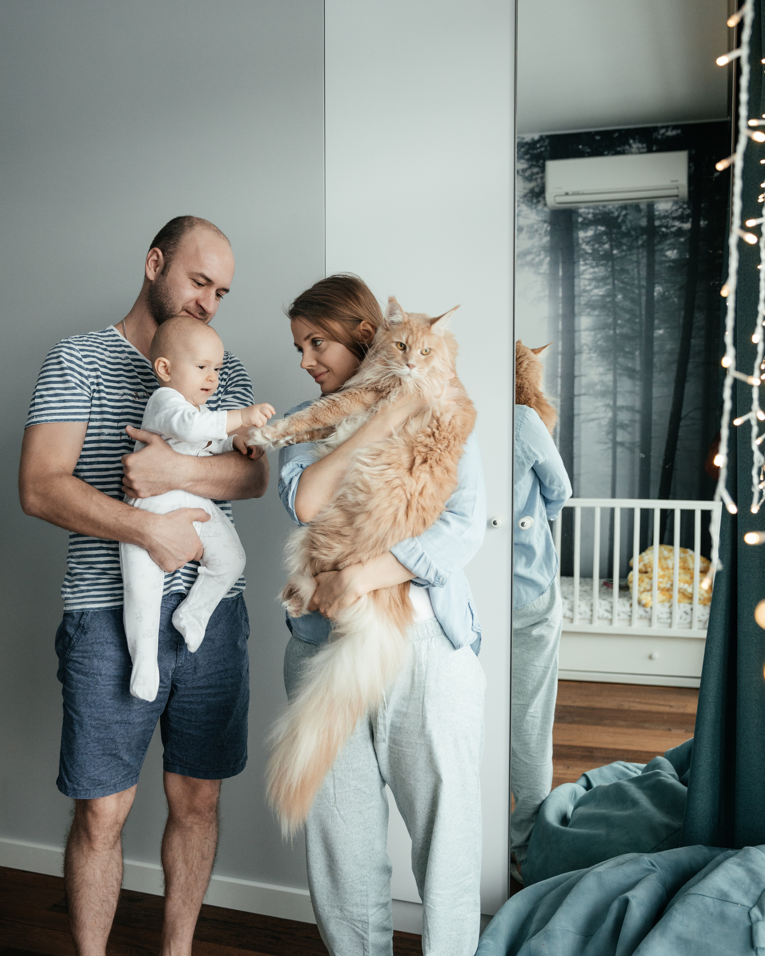 Алена, Витя, Оливия и Ластик