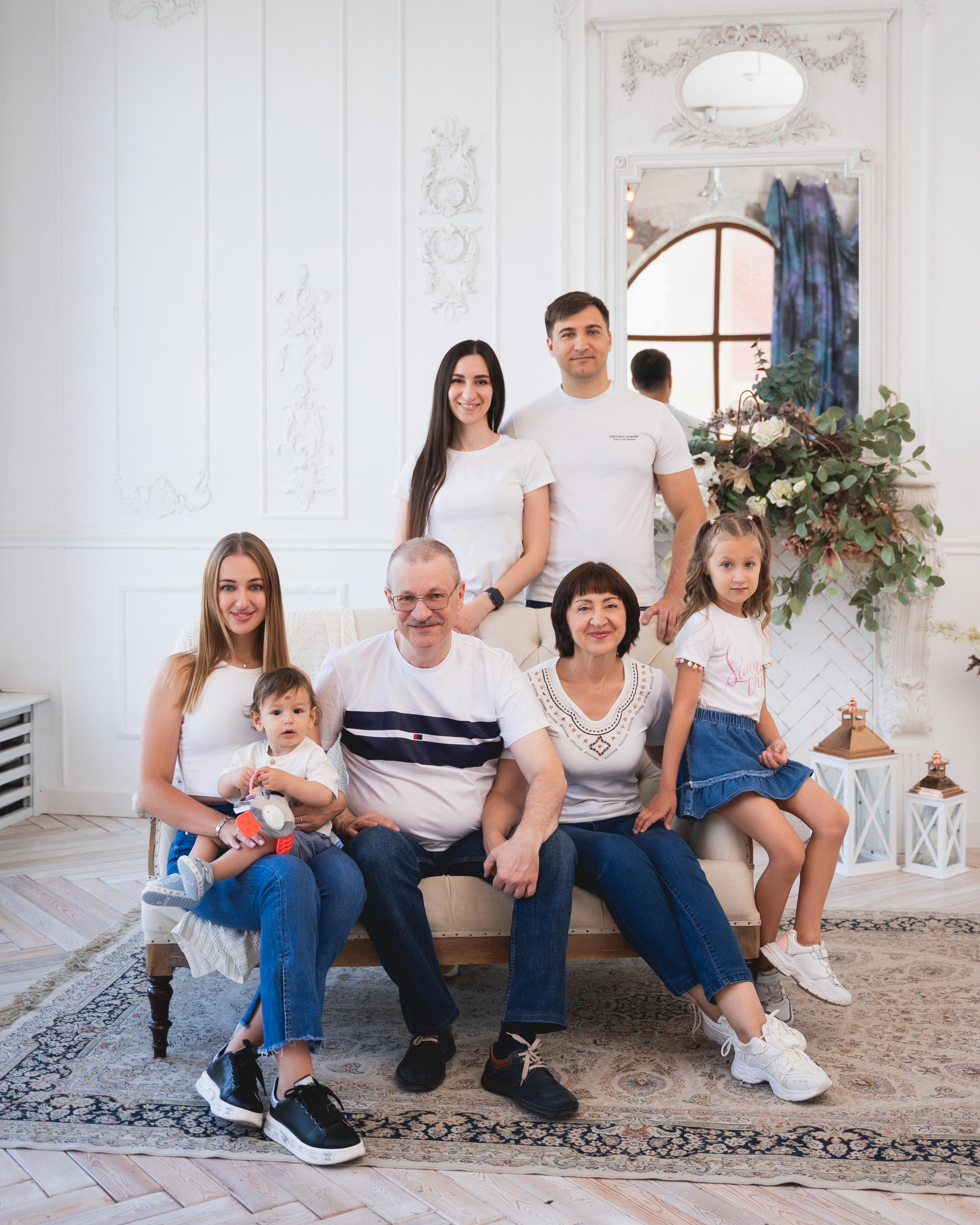 Несколько поколений