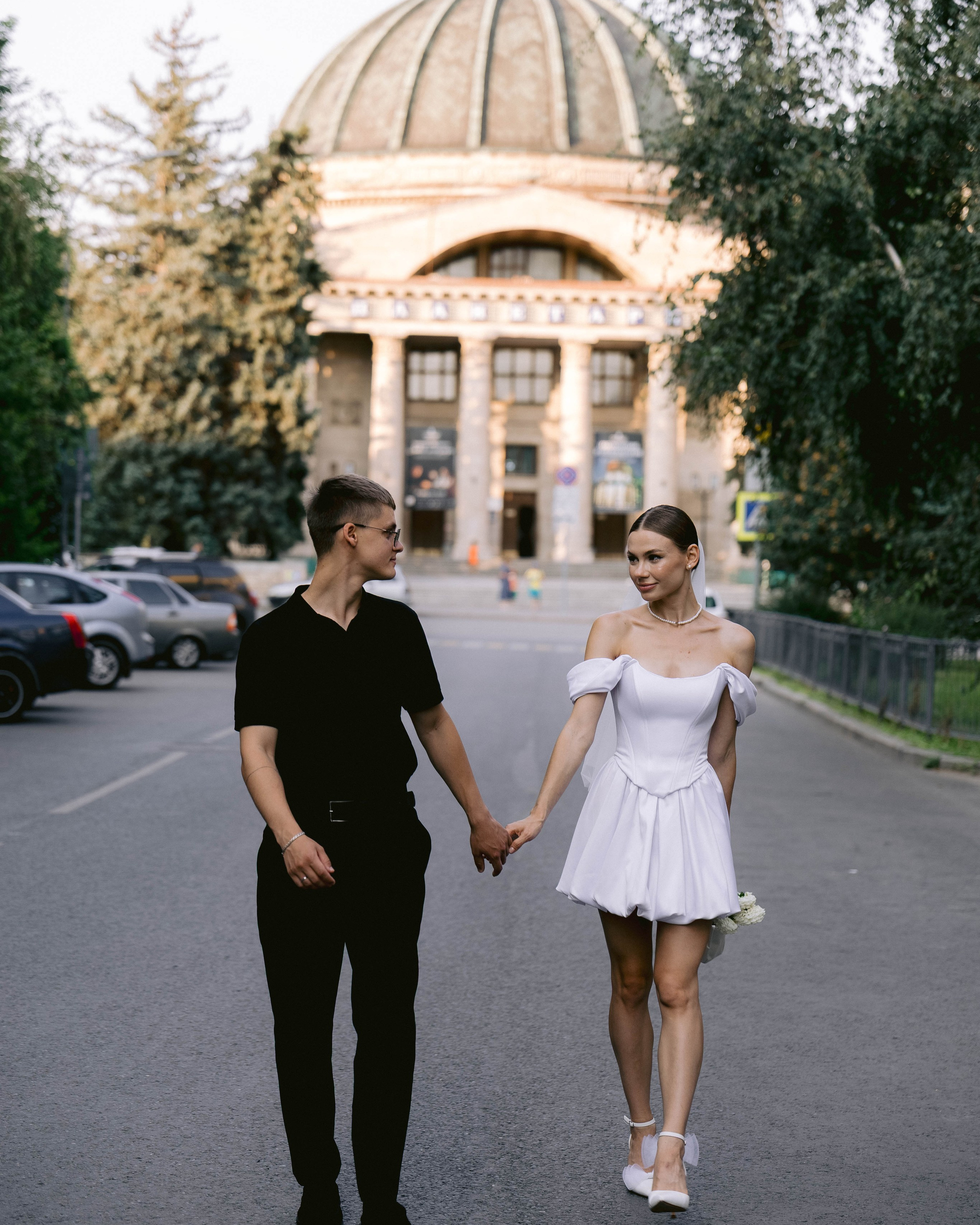 Татьяна, Вячеслав (Прогулка после ЗАГСа)