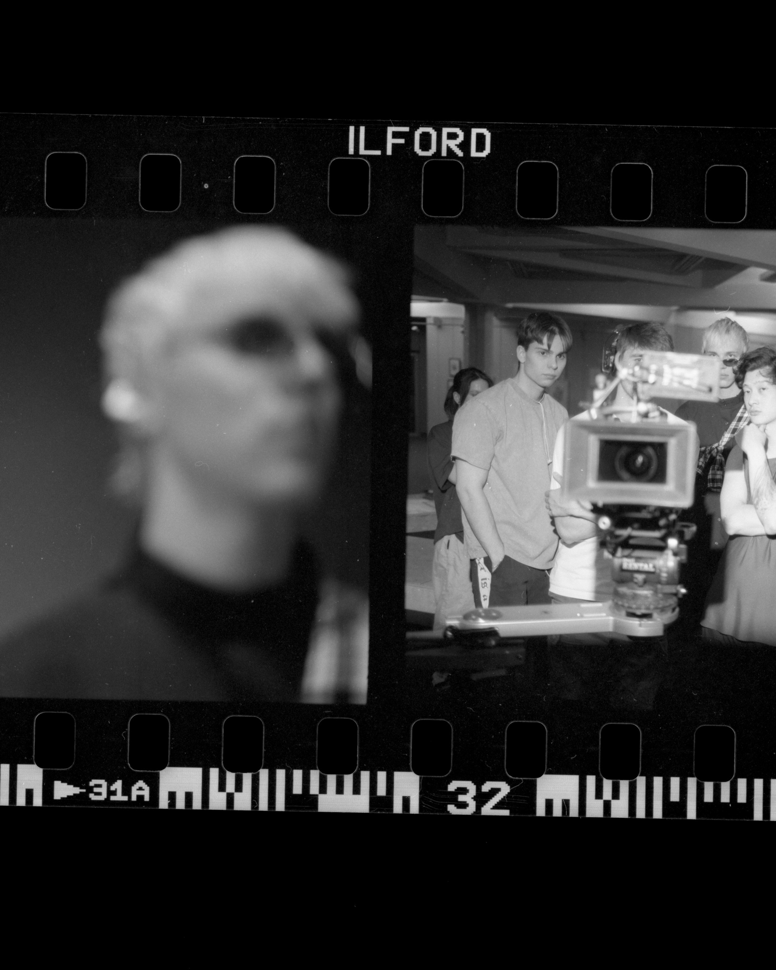 бэкстейдж VEYS