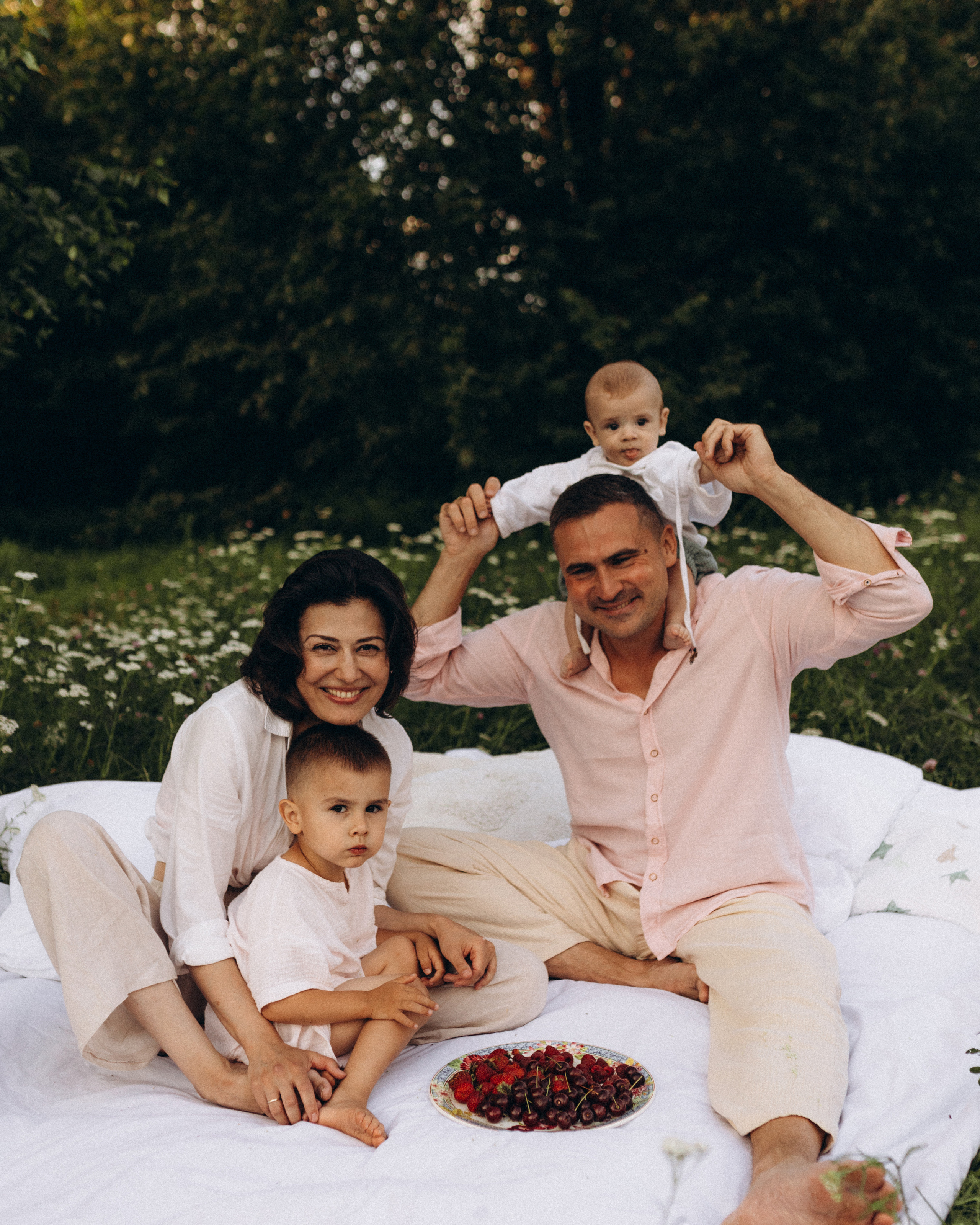 Анастасия, Олег, Матвей и Ваня