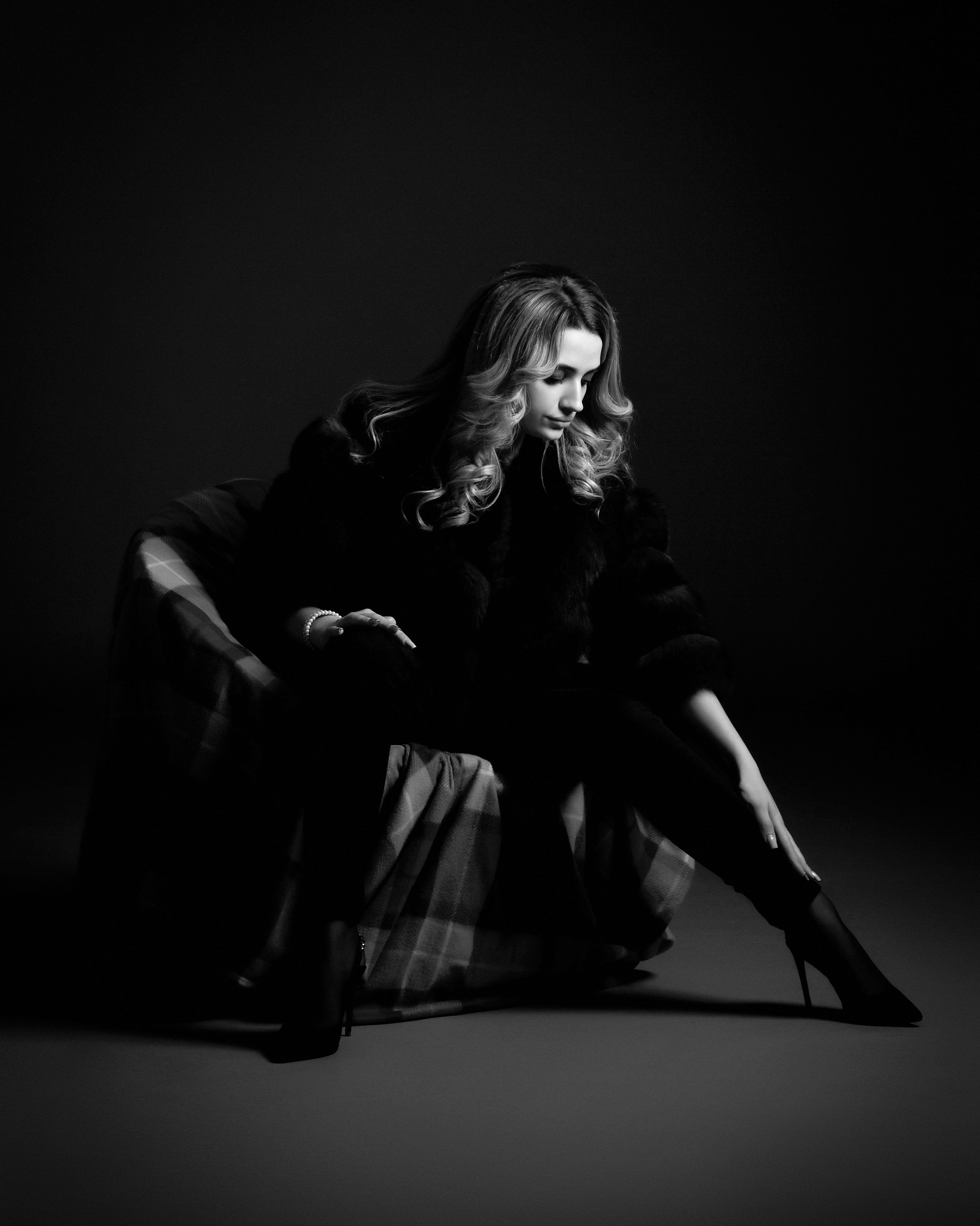 Елена (Чёрно-белое)