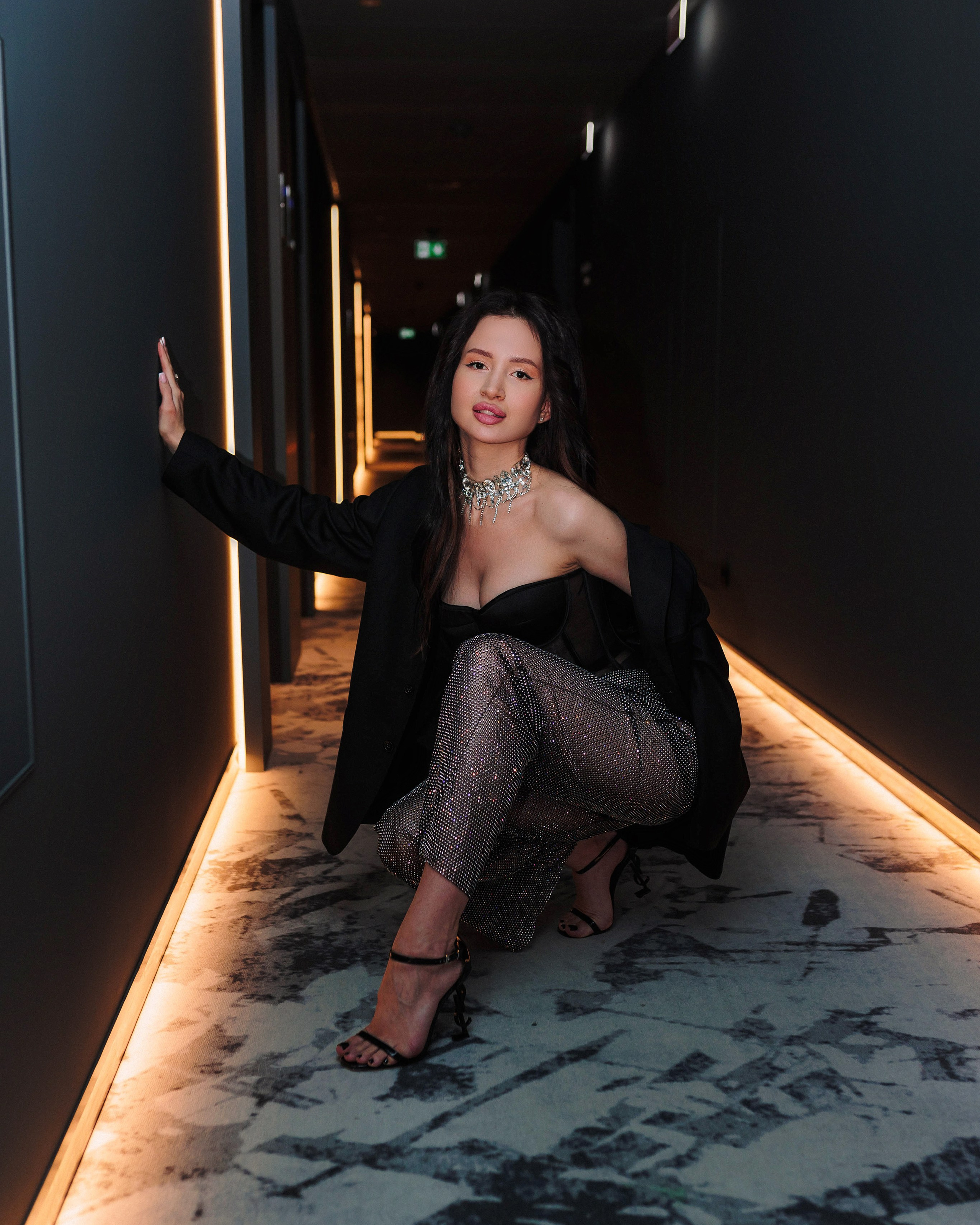 Новогодний в отеле’23