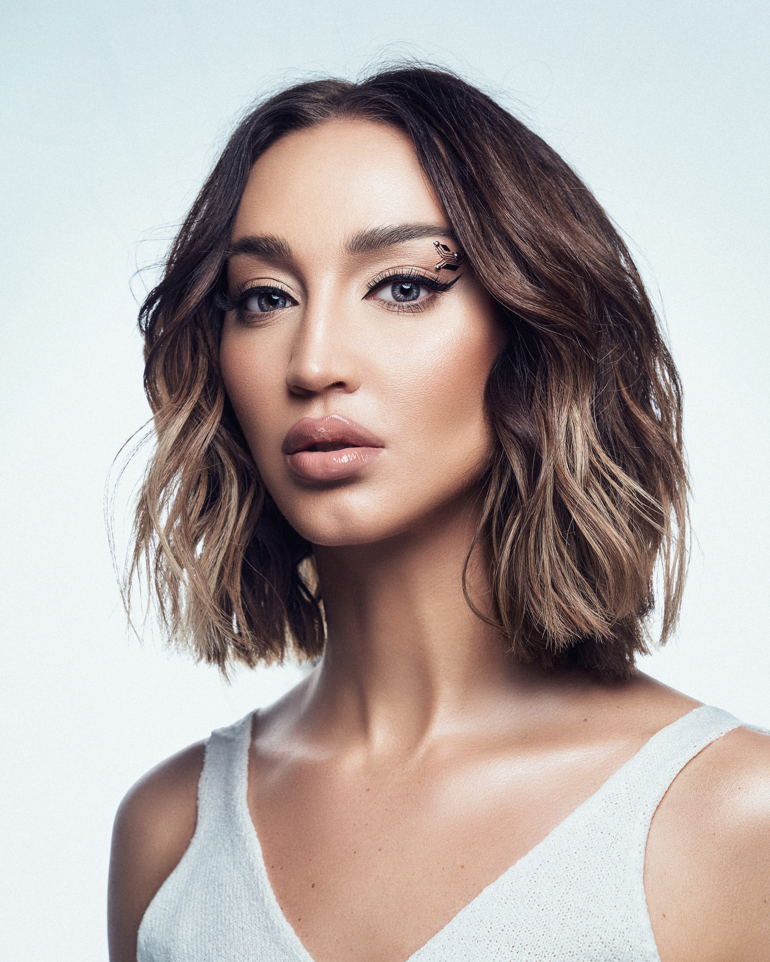 Портретная съемка образов для Ольги Бузовой на клипе «Орбит без сахара»