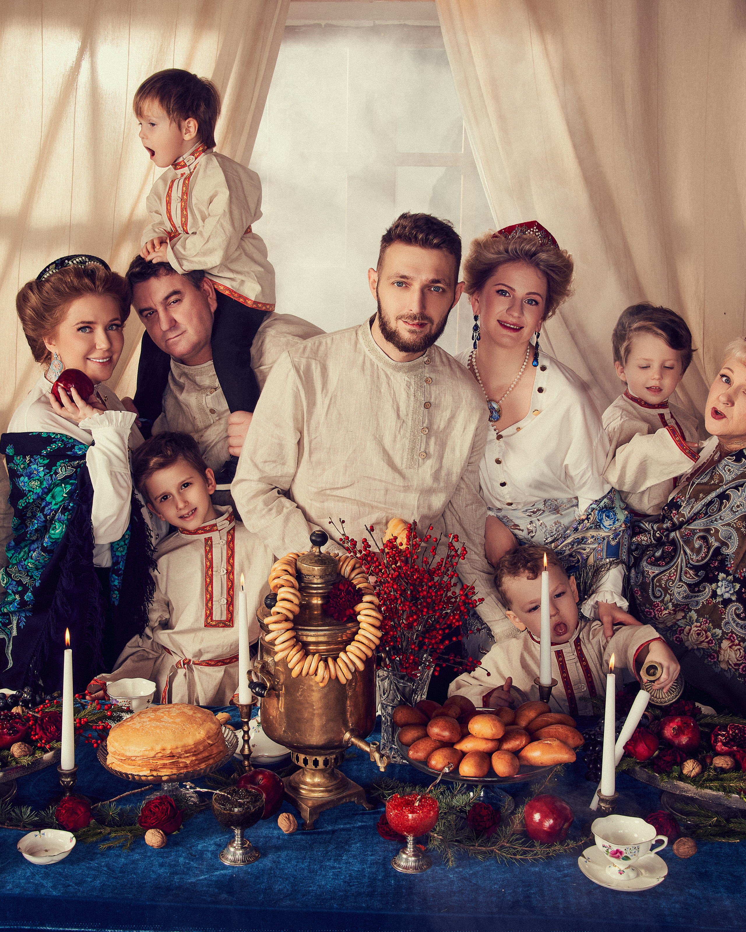 Роскошная Рождественская съемка парадный портрет для семейства Фалеевых