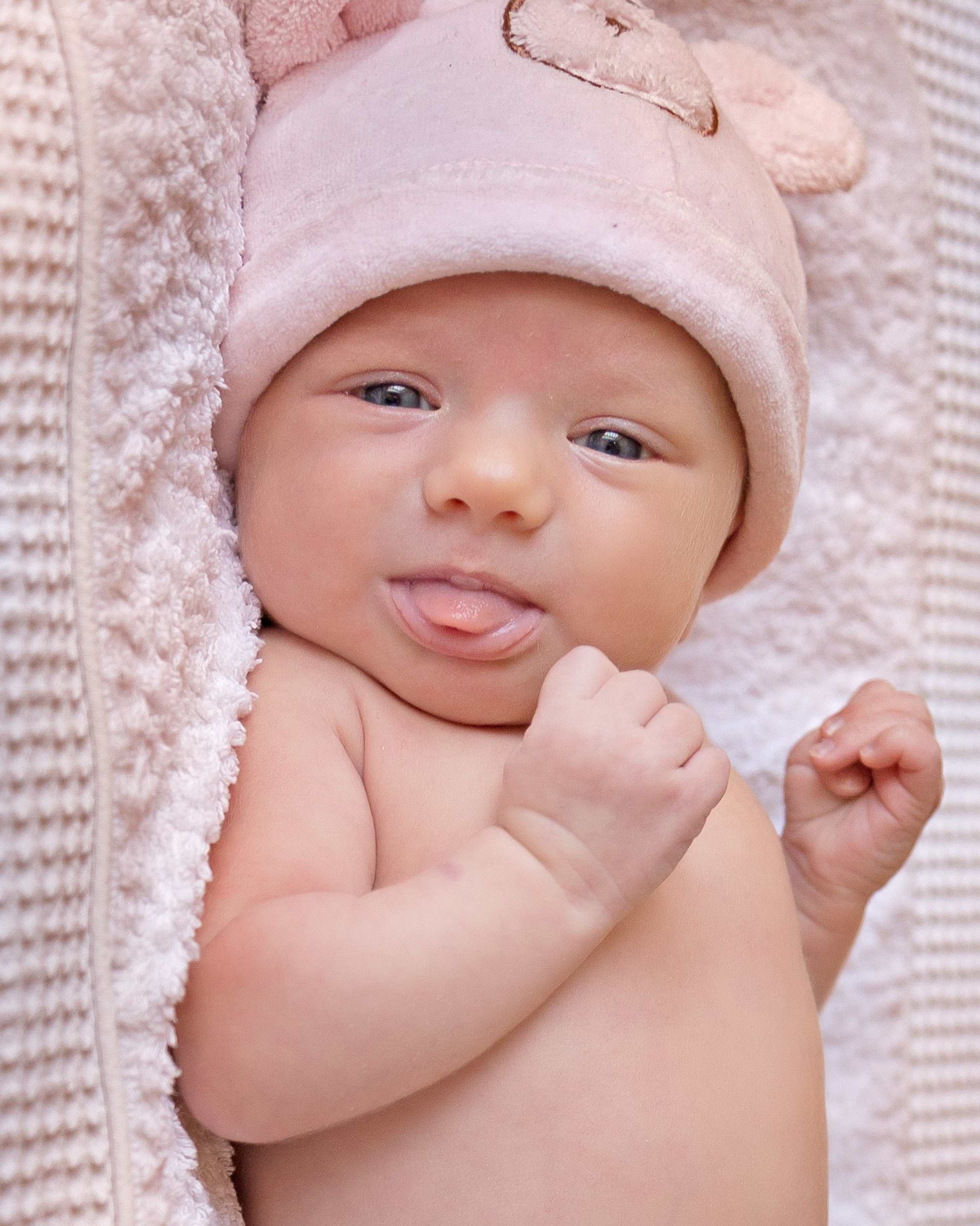 Надежда с дочерями