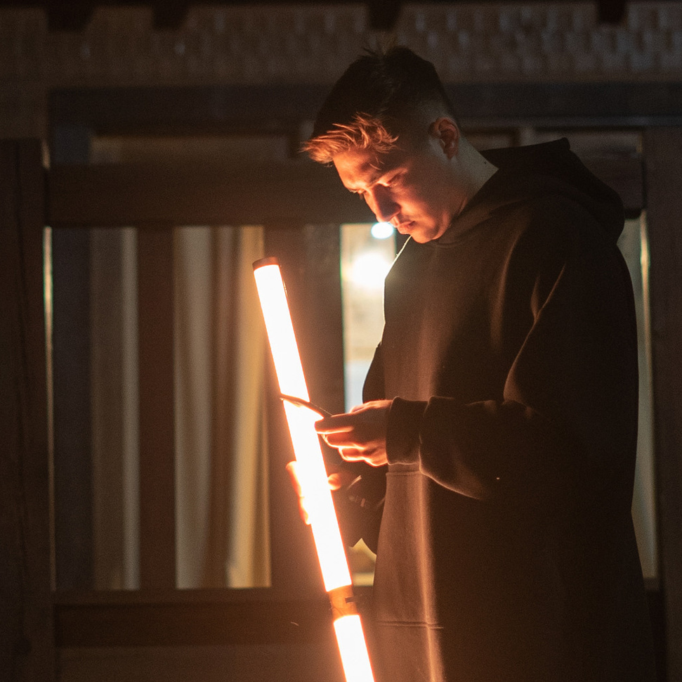 Backstage clip HENSY & Klava Koka — Bonfire (Black Star). Photographer Phuket