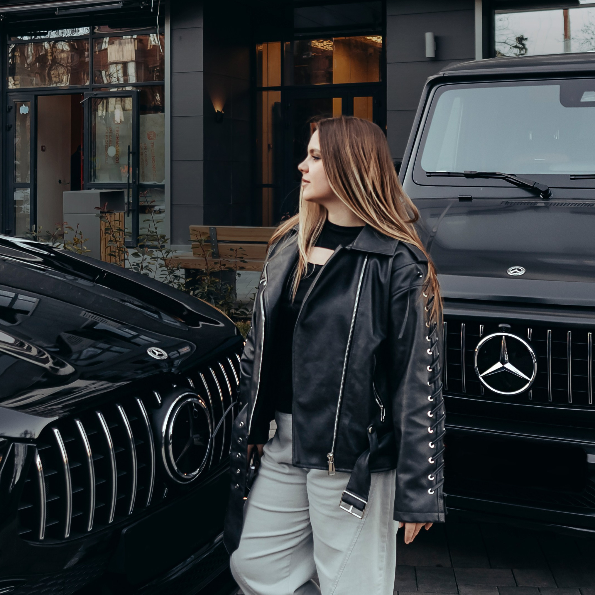 Контакты. Автомобильный фотограф, видеограф в Краснодаре Левшакова Анжелика