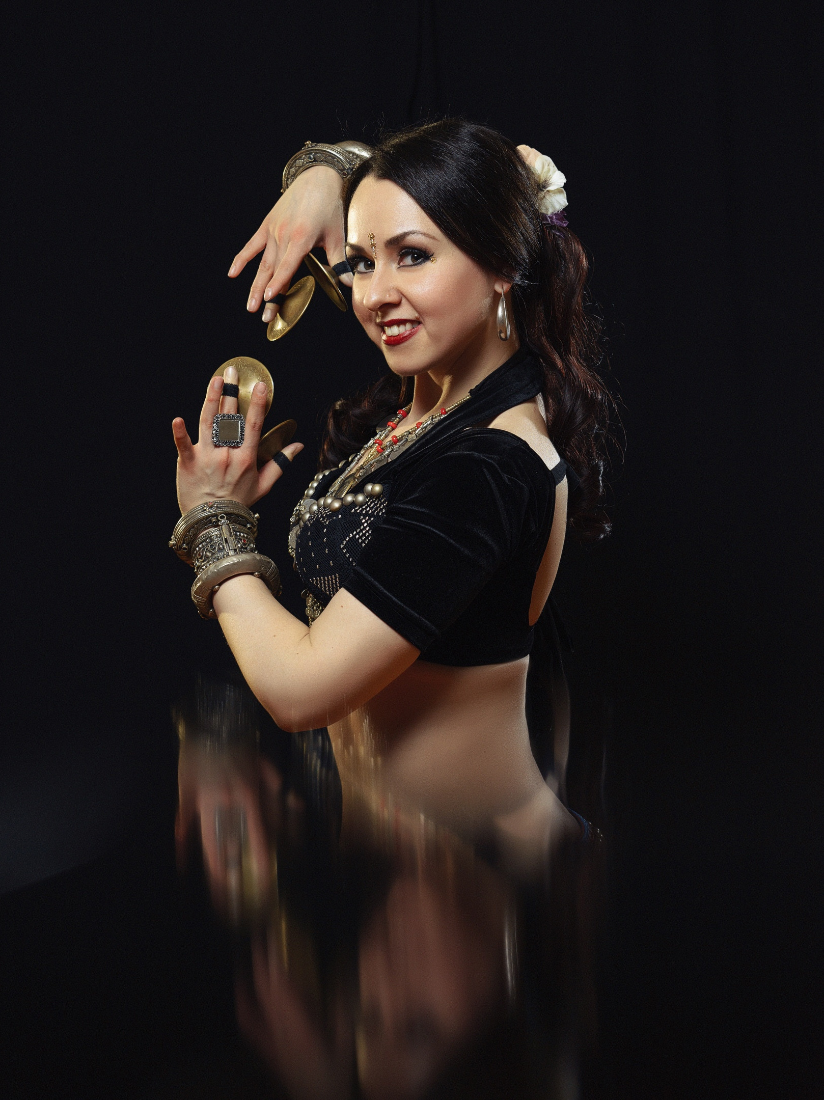 Преподаватели студии Iris Tirbe. «Iris Tribe» студия танца Tribal в Новороссийске