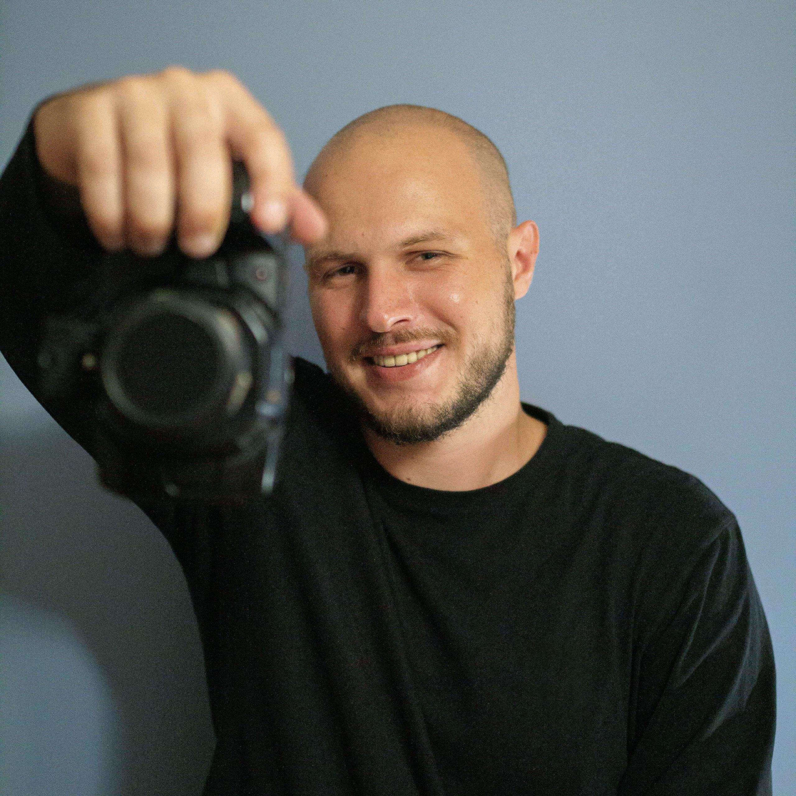 Команда студии видеопродакшн TOLBATOV PRODUCTION в Москве