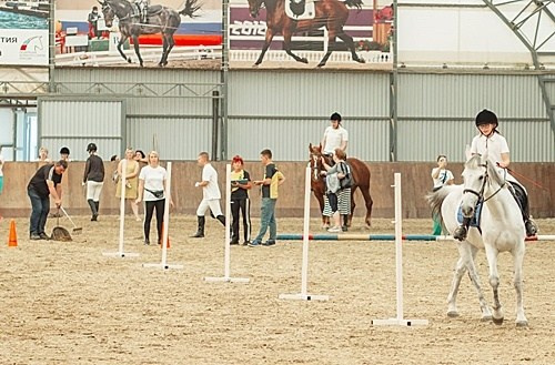 Зам депутата ткач оксана михайловна